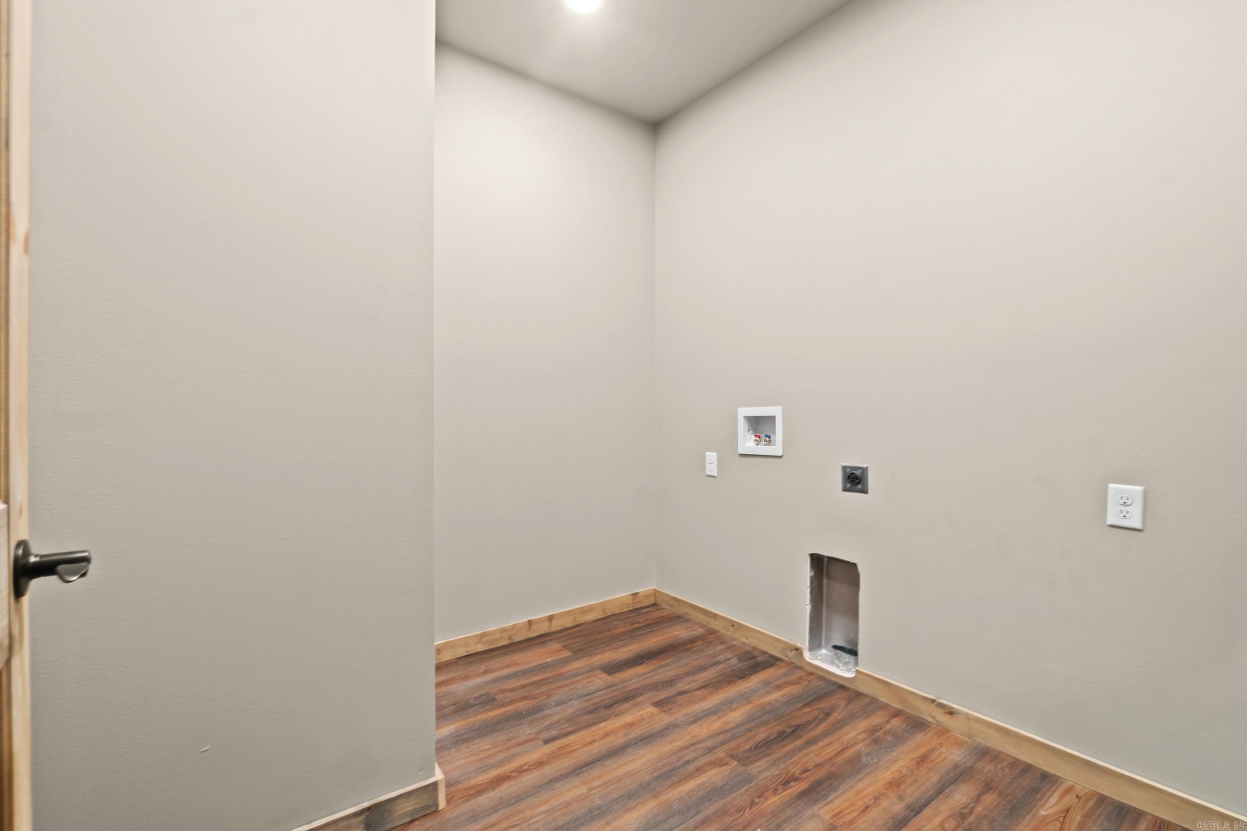 200 Kustrin Drive Property Photo 26