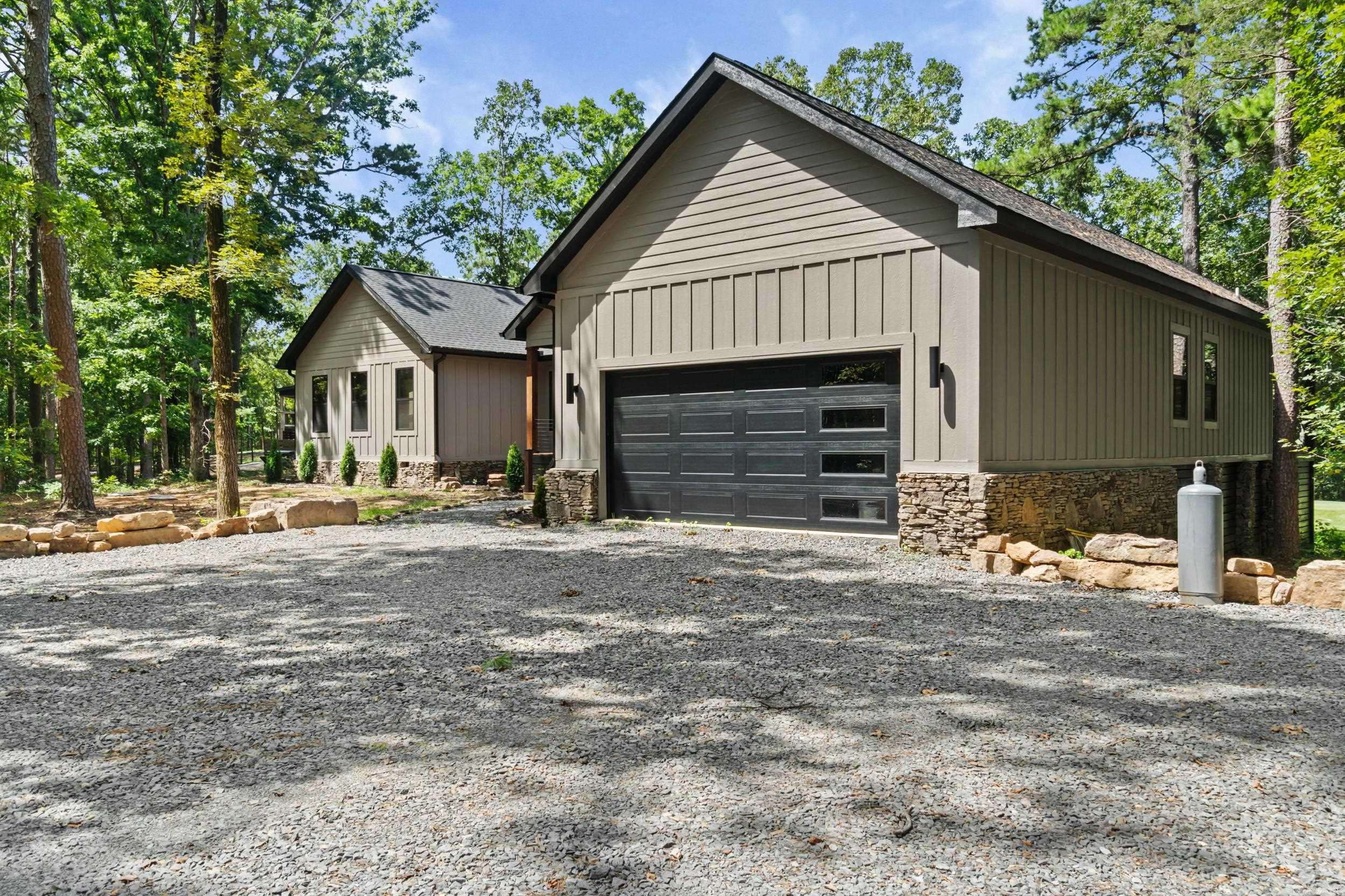 200 Kustrin Drive Property Photo 35