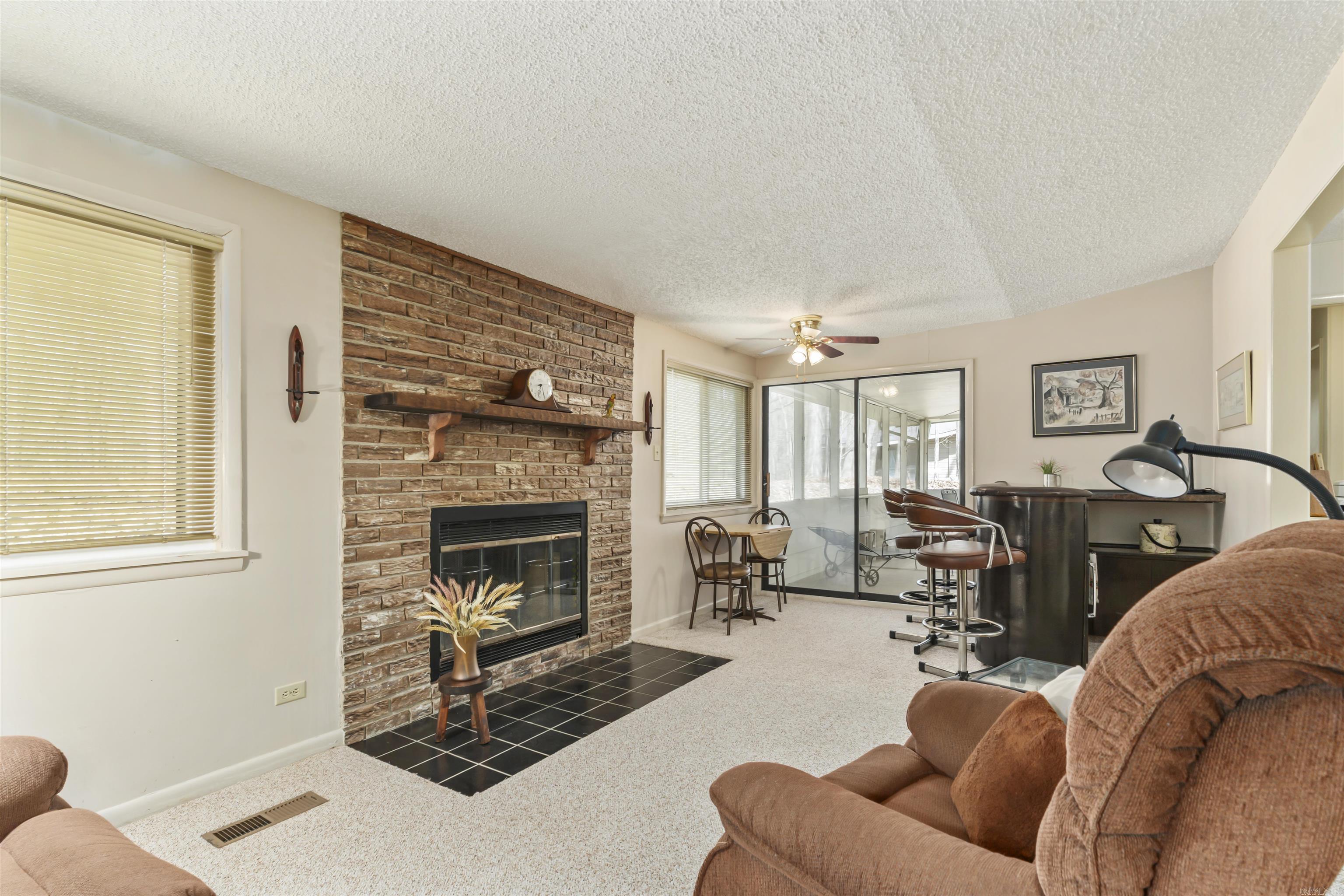 3 Valls Lane Property Photo 19