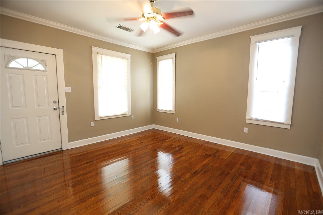 3711 W Markham Property Photo 5