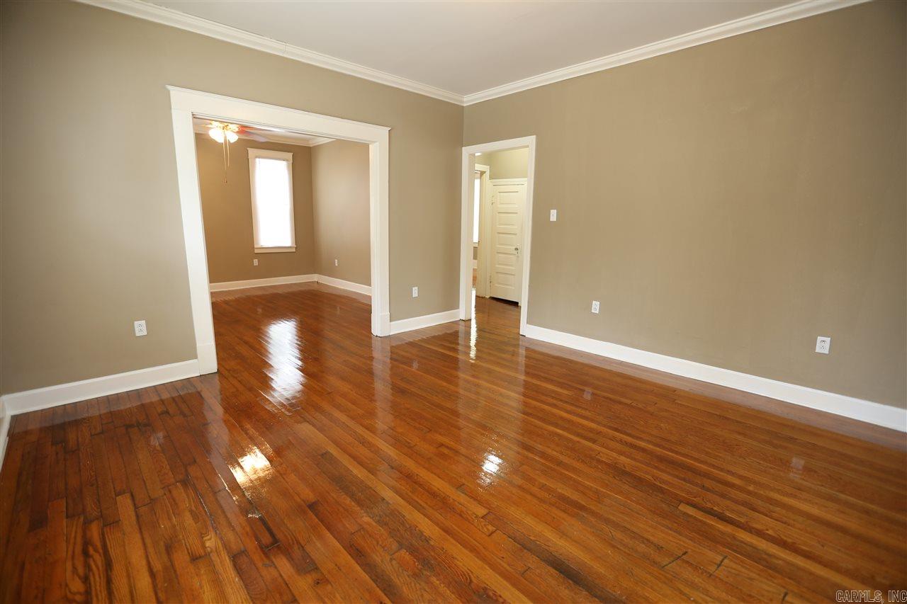 3711 W Markham Property Photo 7