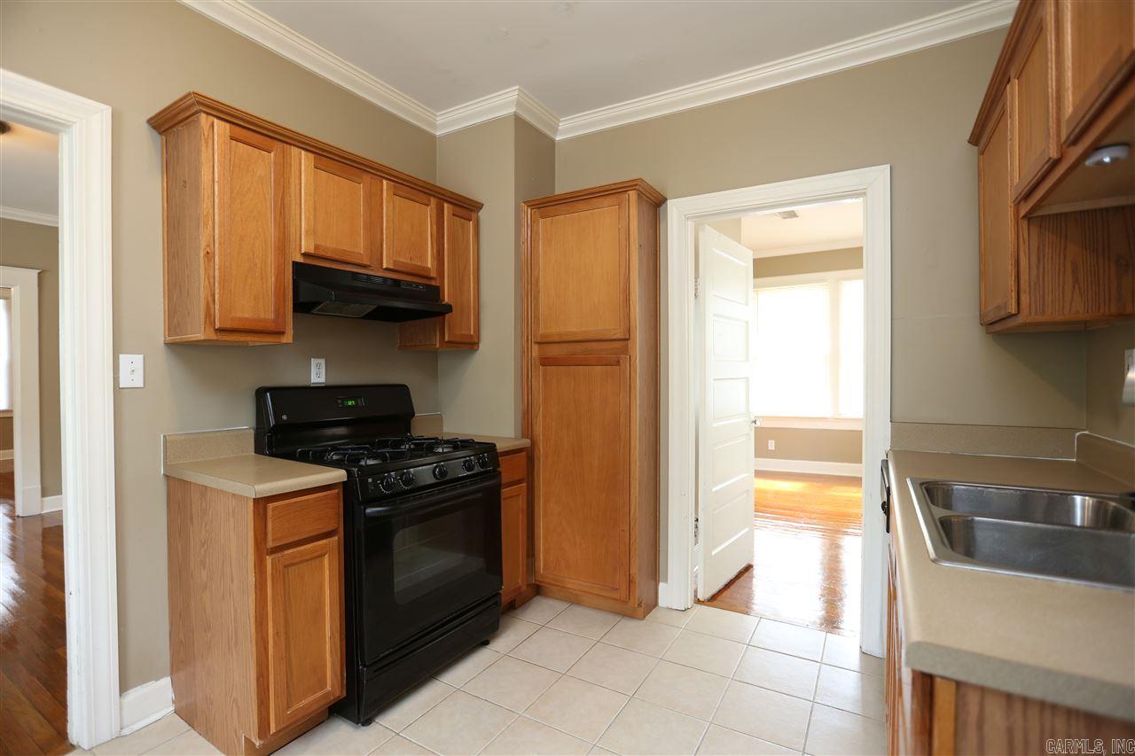 3711 W Markham Property Photo 10
