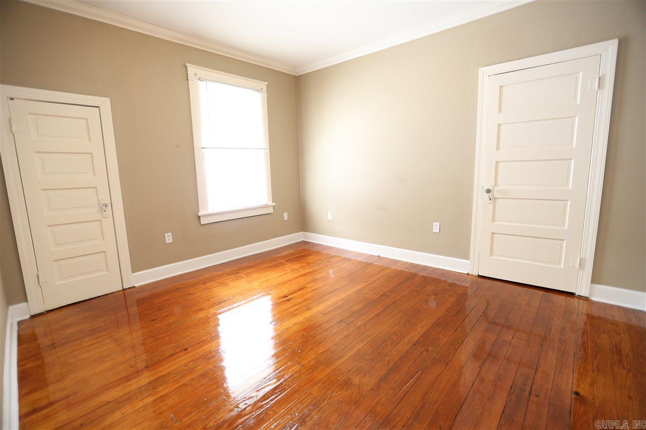 3711 W Markham Property Photo 20