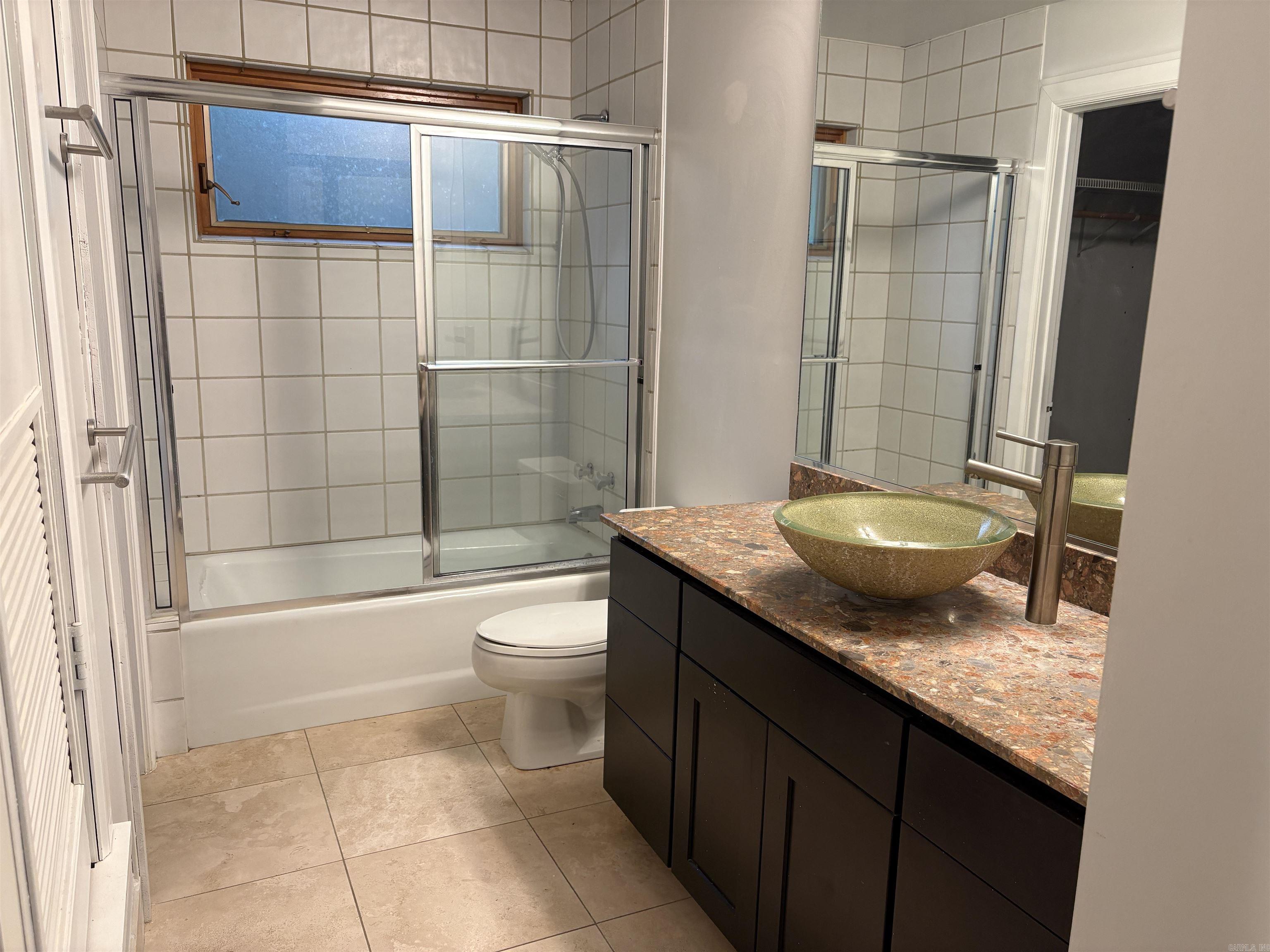 6011 Southwind Drive Property Photo 30