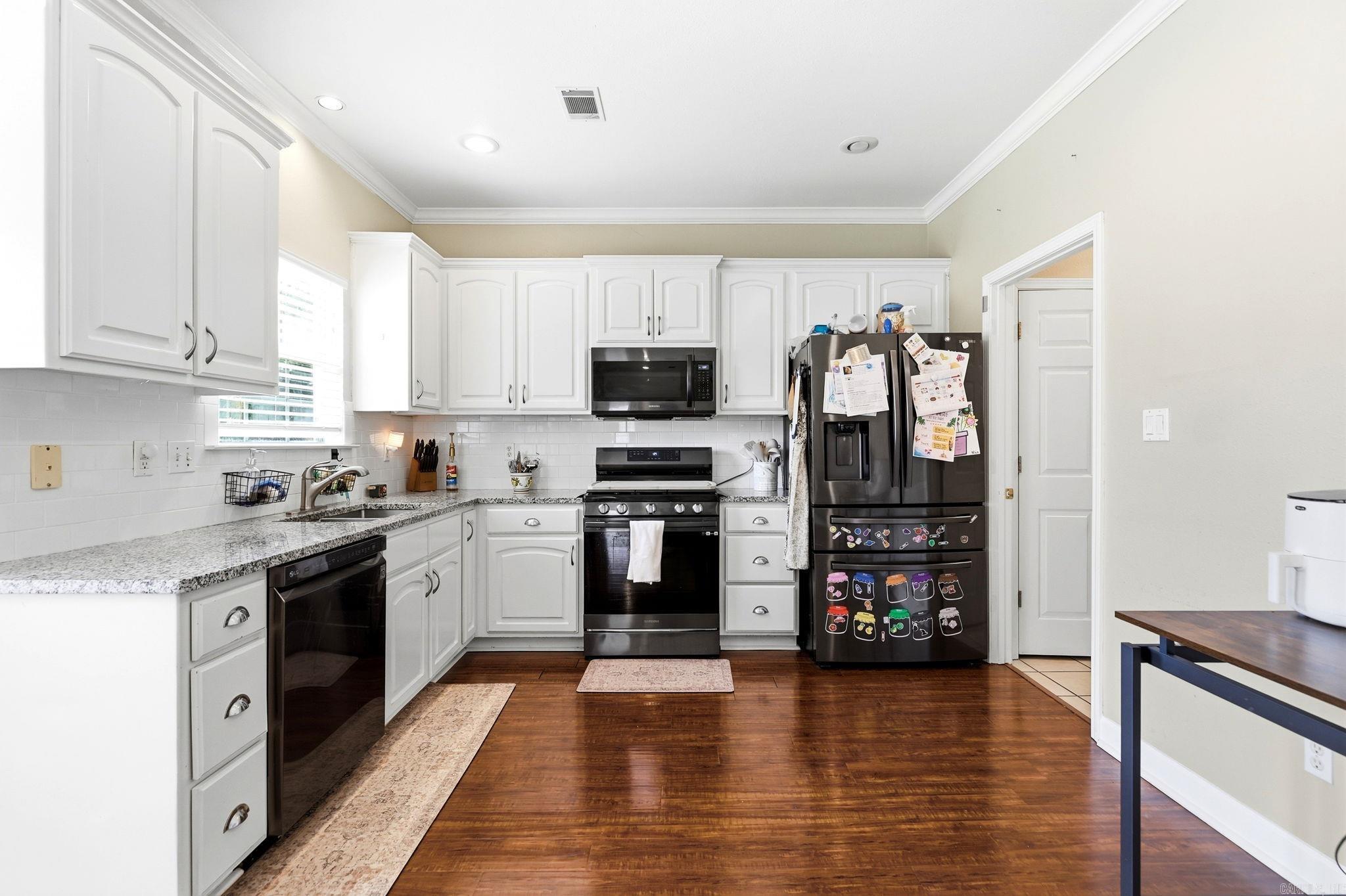 167 Diamond Pointe Drive Property Photo 8