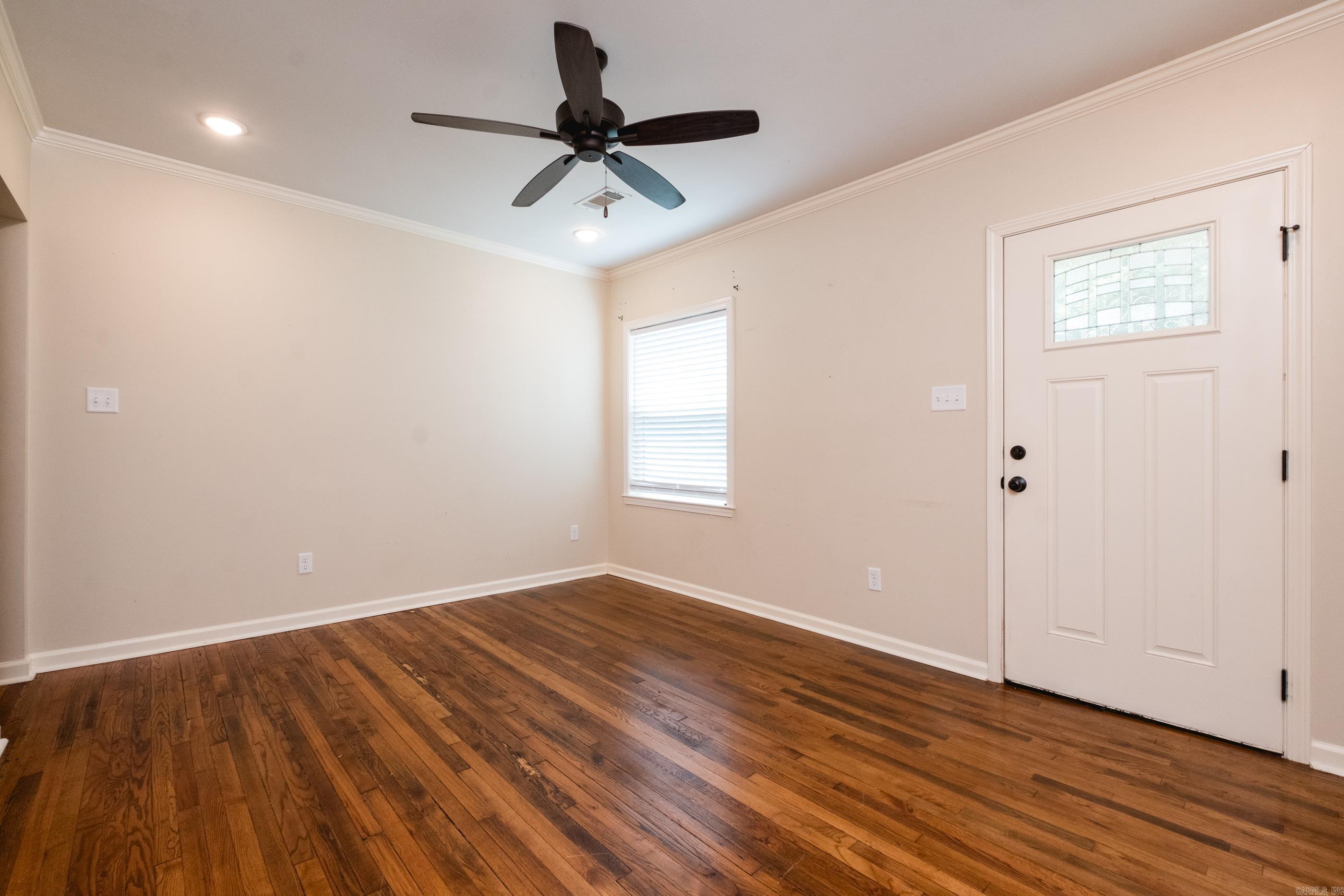 519 Valmar Street Property Photo 11