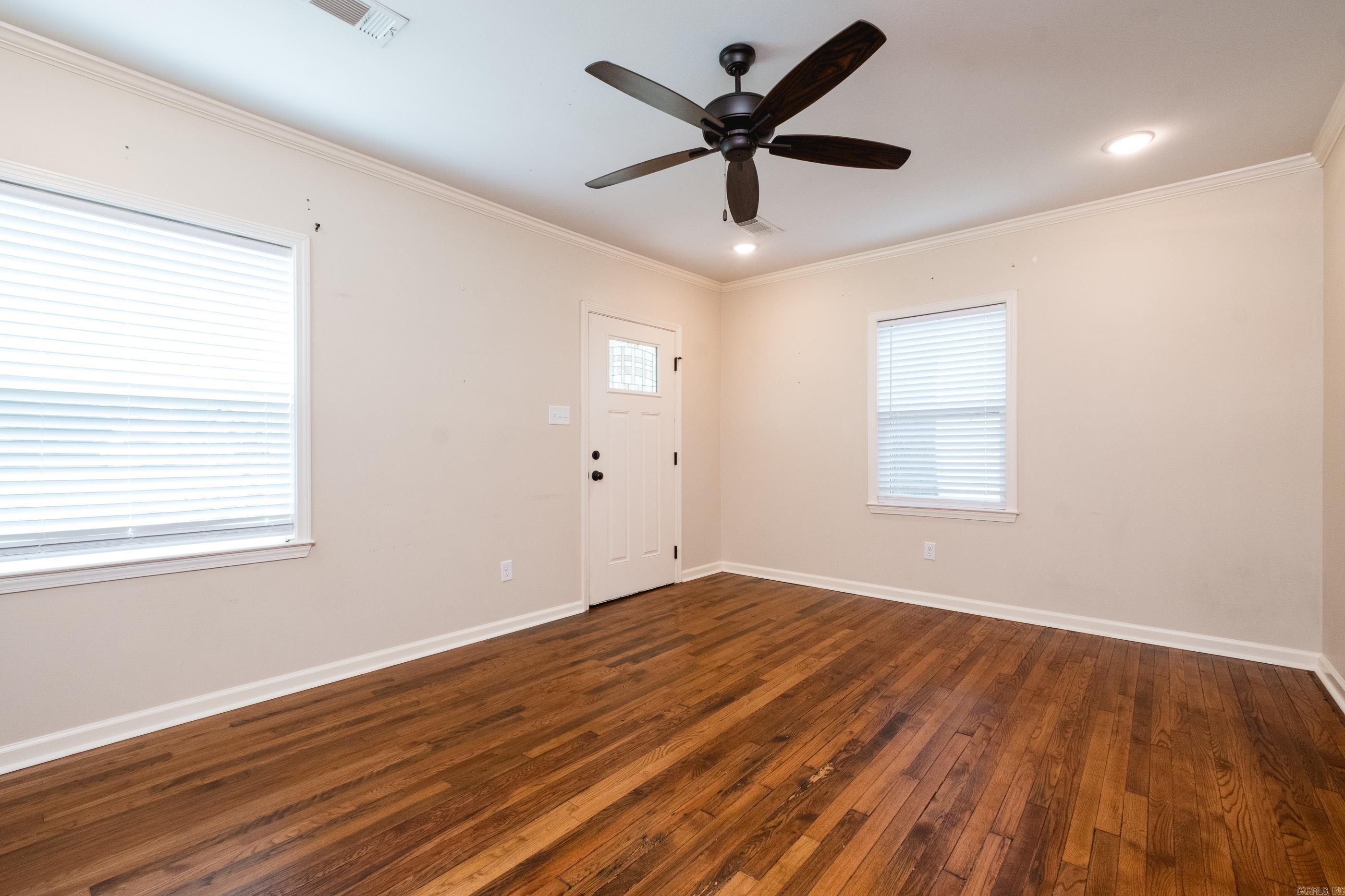 519 Valmar Street Property Photo 12