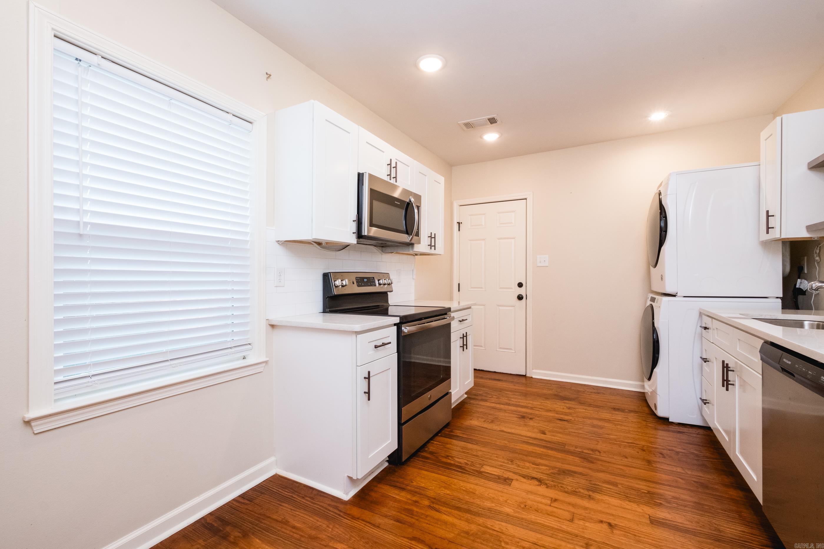 519 Valmar Street Property Photo 16