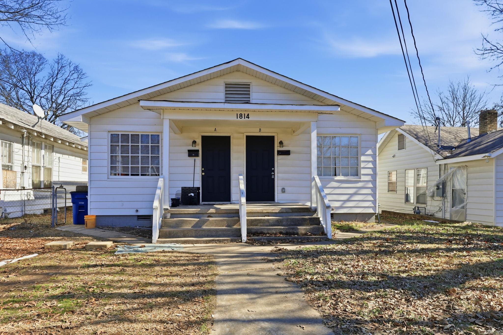1814 Moss Street Property Photo 1