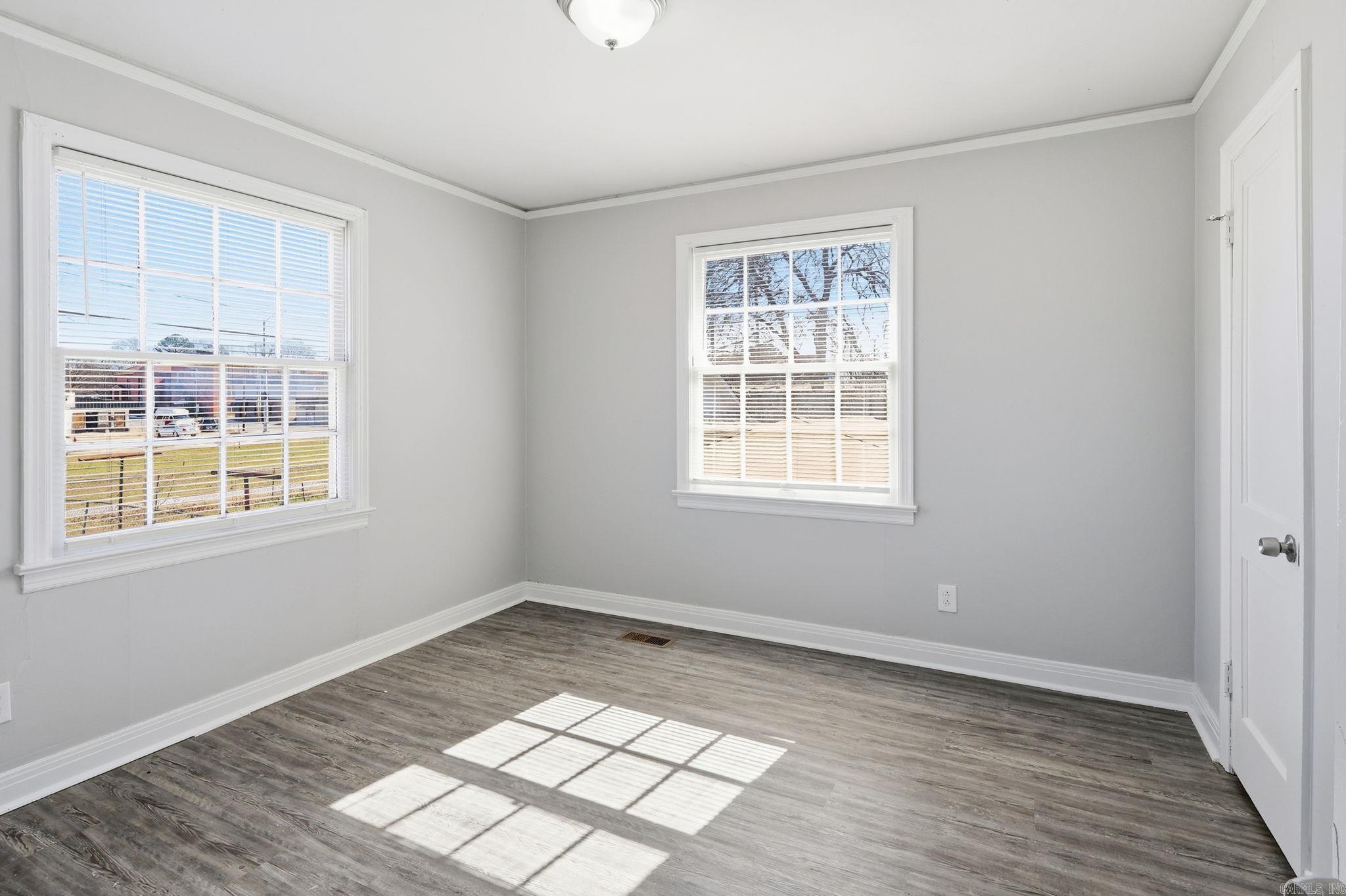 1814 Moss Street Property Photo 8