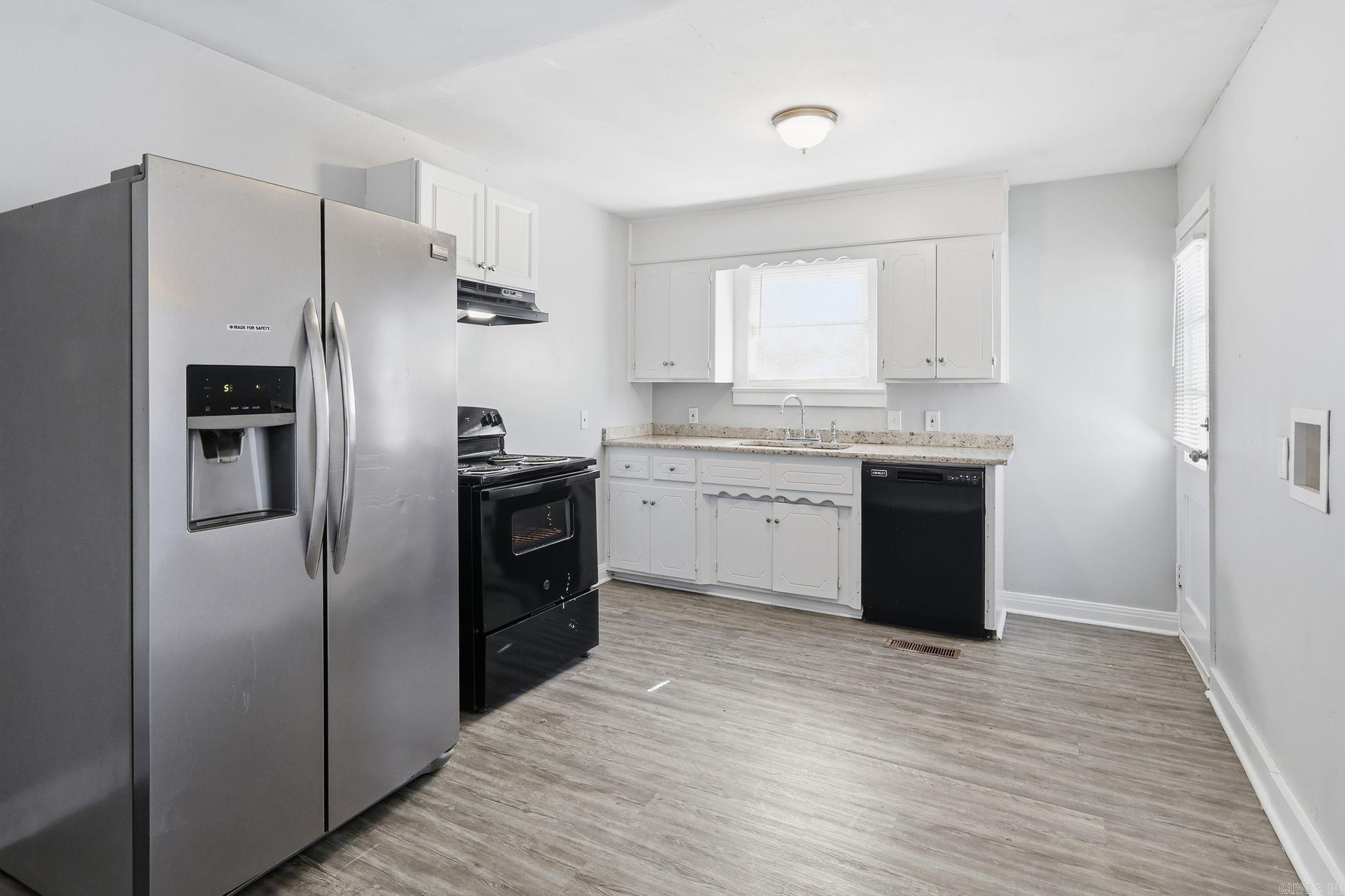 1814 Moss Street Property Photo 10