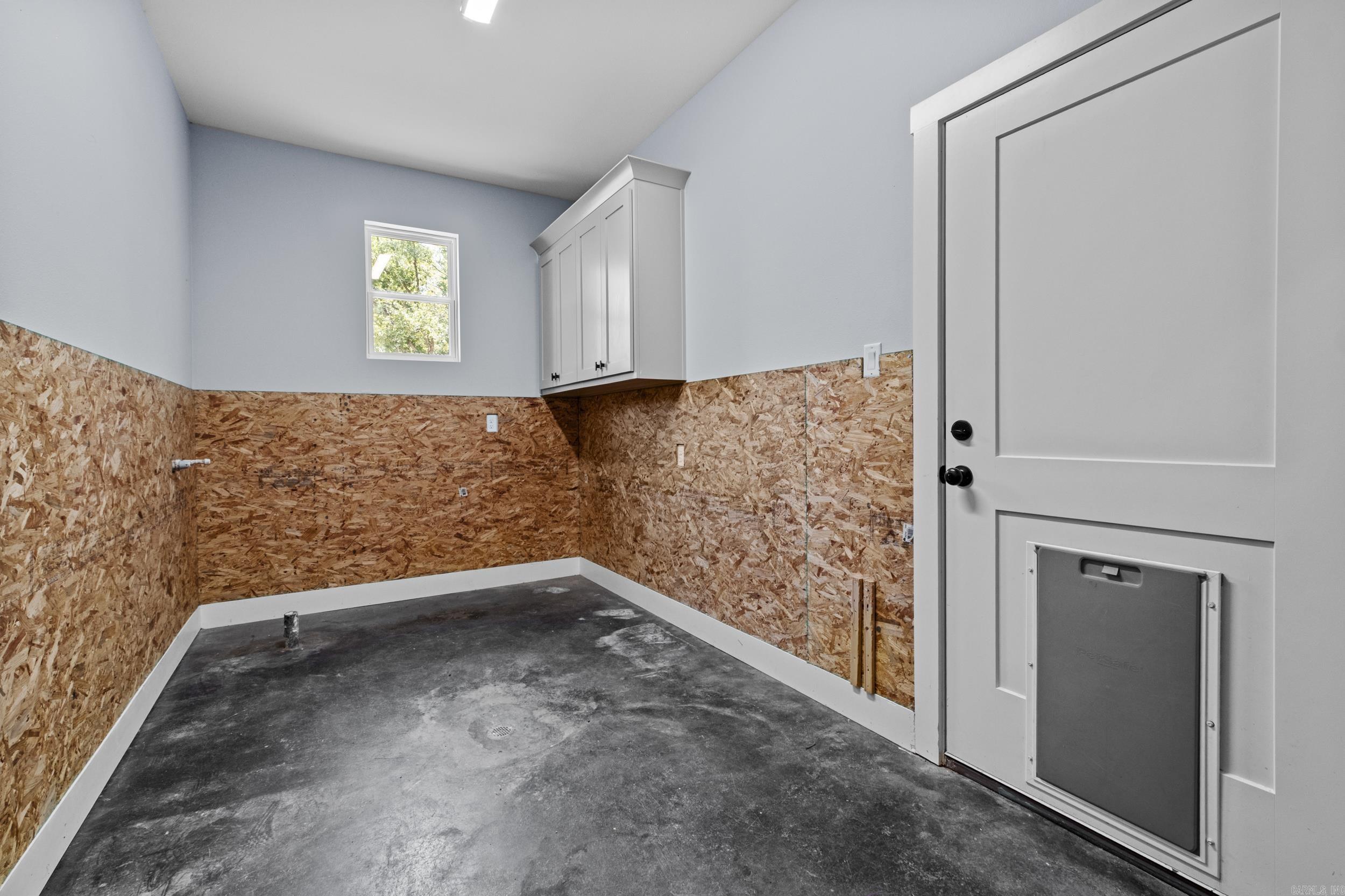 35 Helen Circle Property Photo 33