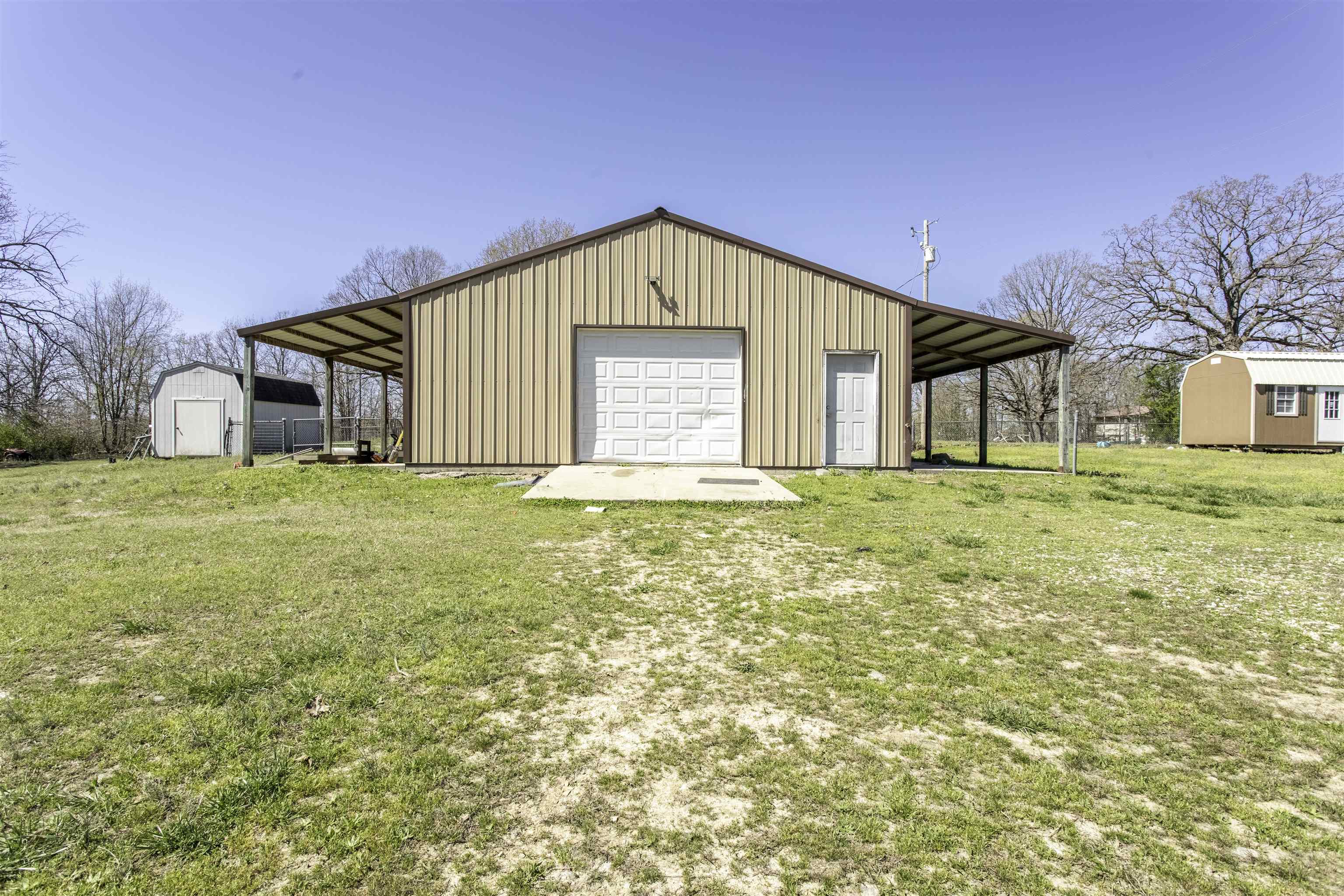 9 & 15 Pear Tree Lane Property Photo 2