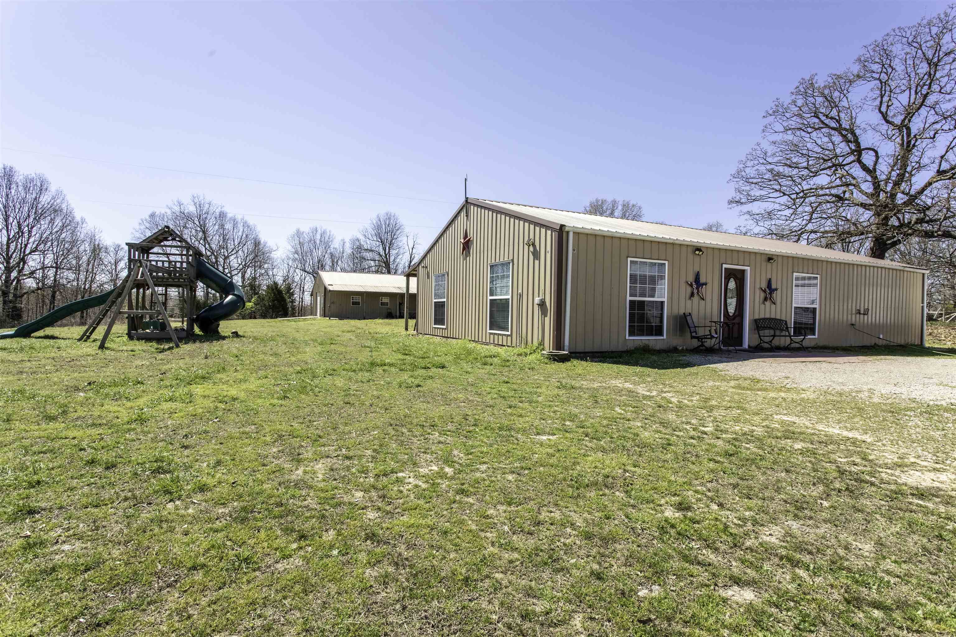 9 & 15 Pear Tree Lane Property Photo 3