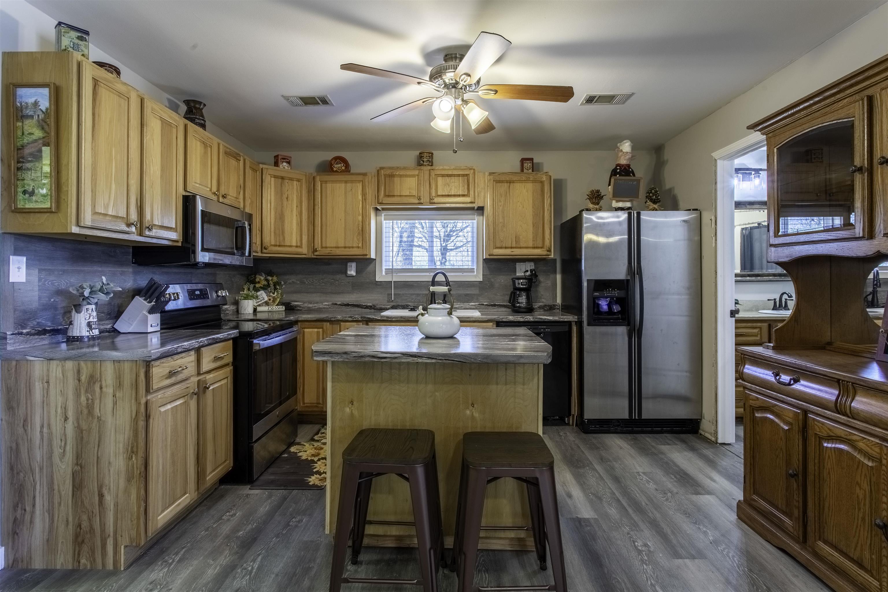 9 & 15 Pear Tree Lane Property Photo 13