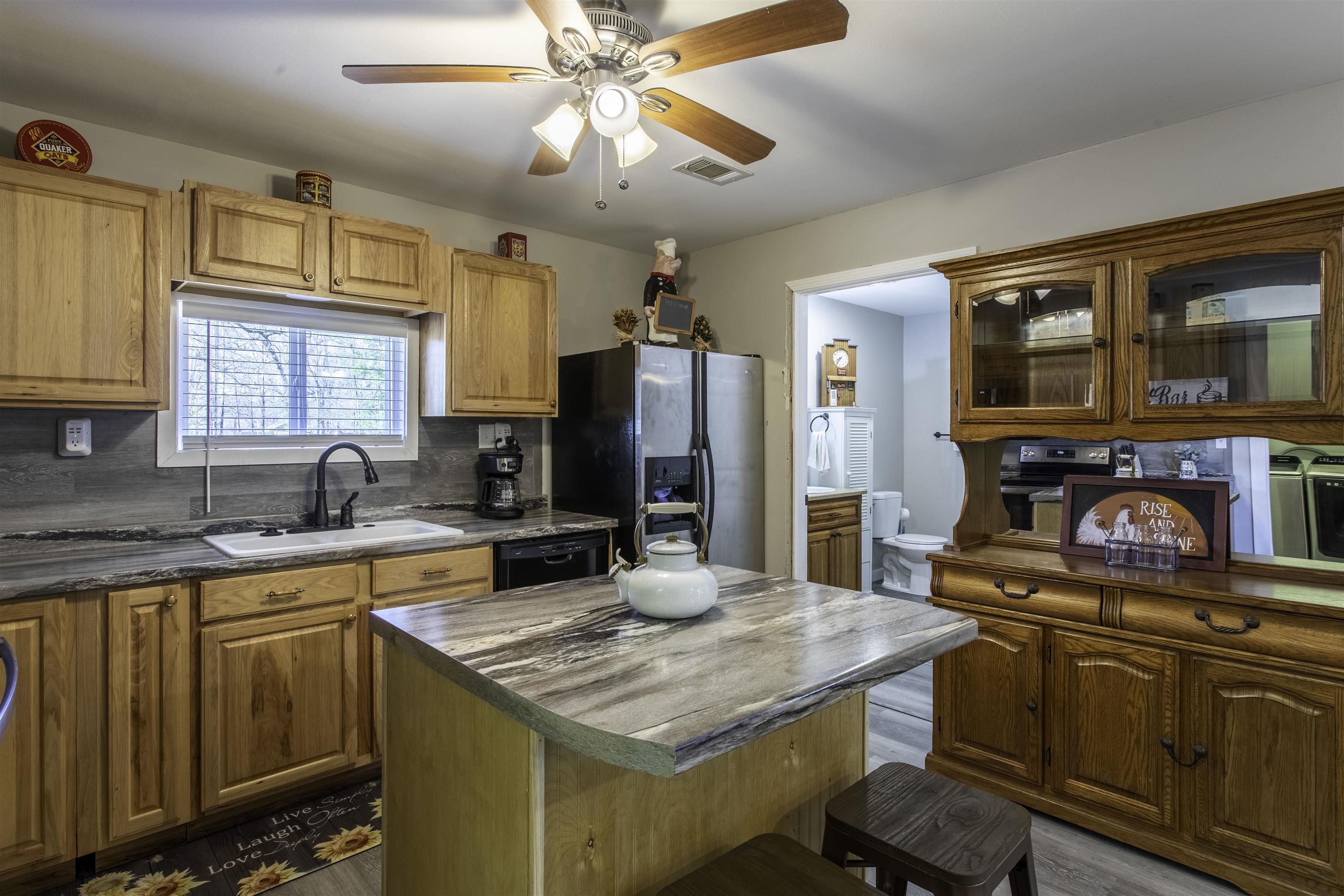 9 & 15 Pear Tree Lane Property Photo 16
