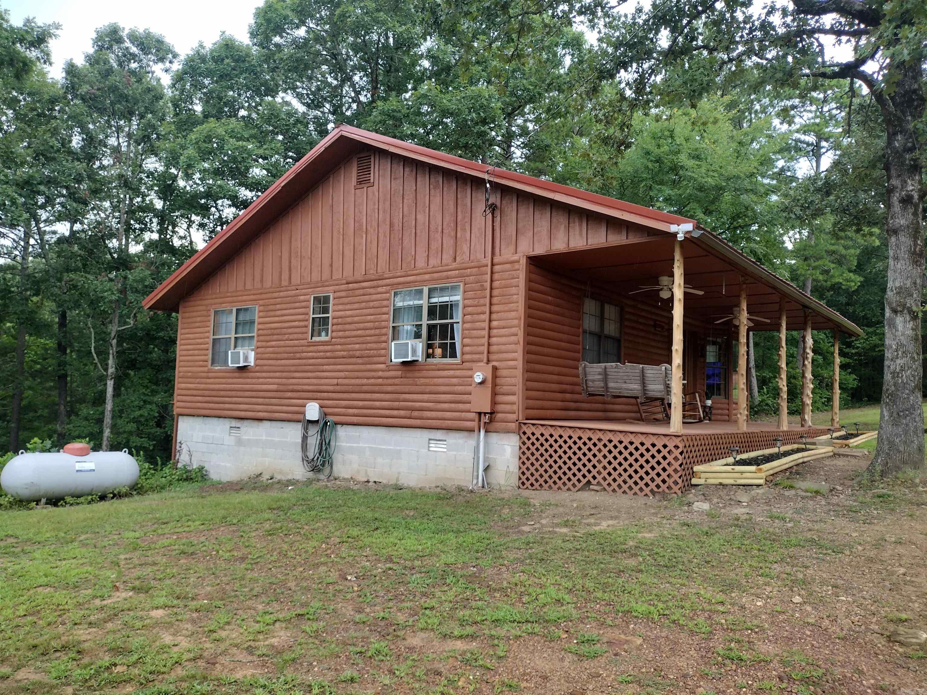 300 Arrow Head Property Photo 2