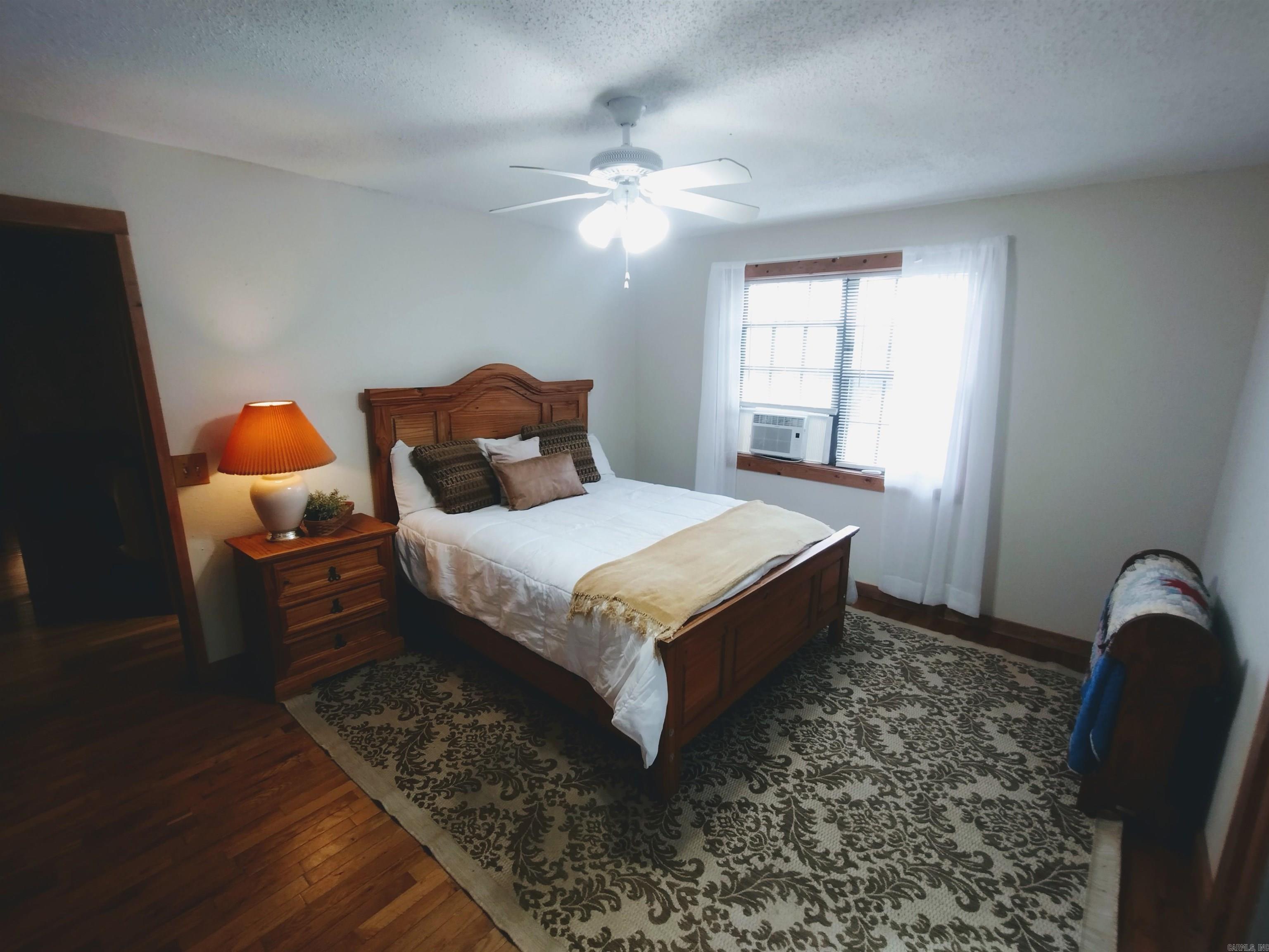 300 Arrow Head Property Photo 21