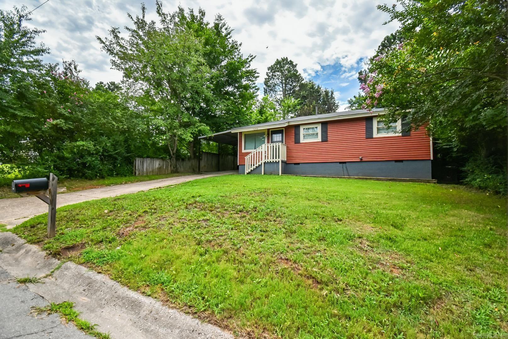 7325 Twin Oaks Road Property Photo 2