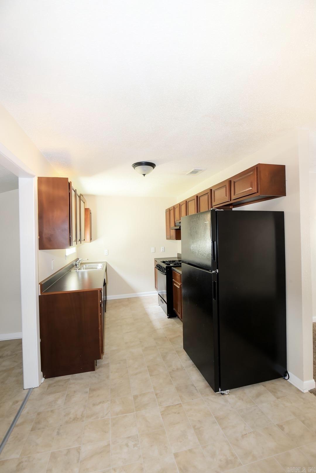 7325 Twin Oaks Road Property Photo 6