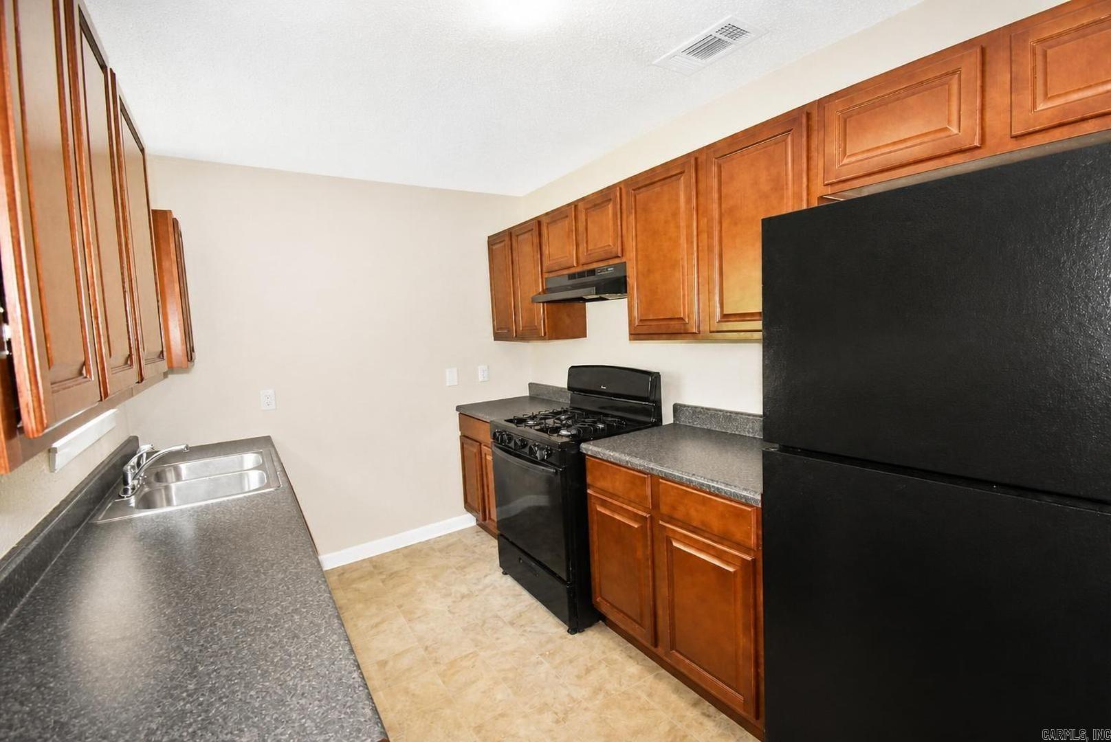 7325 Twin Oaks Road Property Photo 7