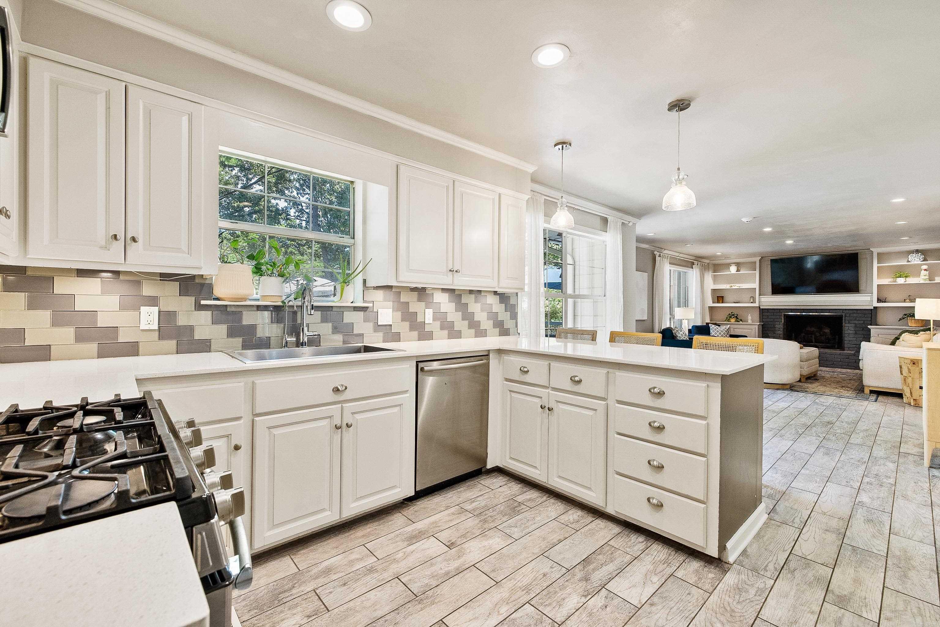 4 Summerland Court Property Photo 10