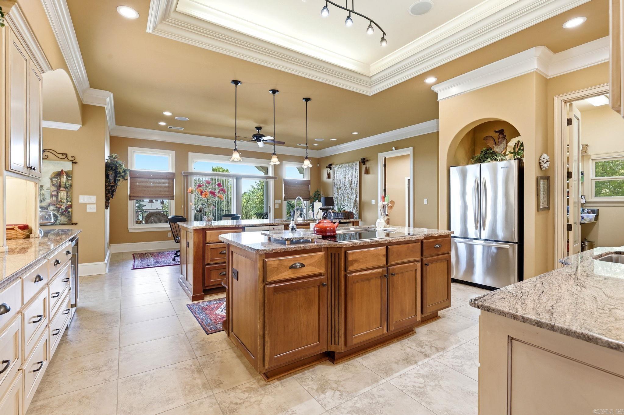 15408 Mountain View Dr Property Photo 11