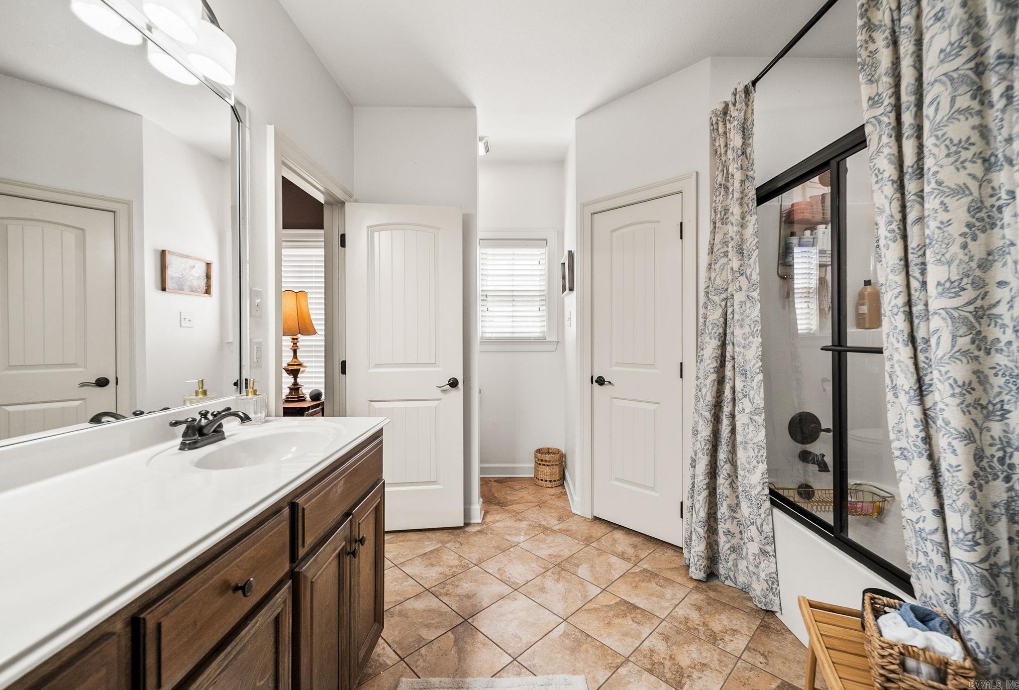 16 Oak Tree Circle Property Photo 35