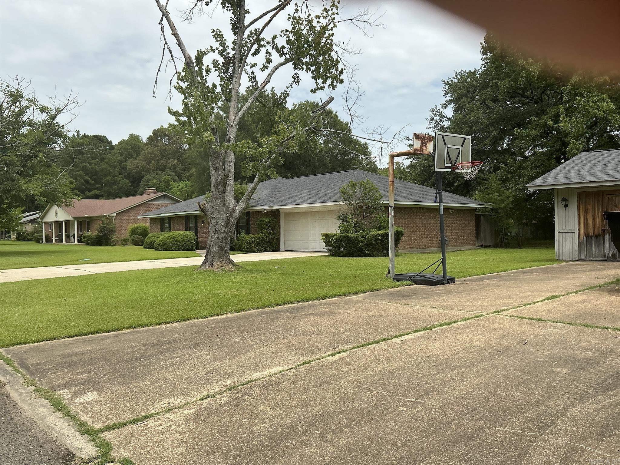 507 Walnut Property Photo 4
