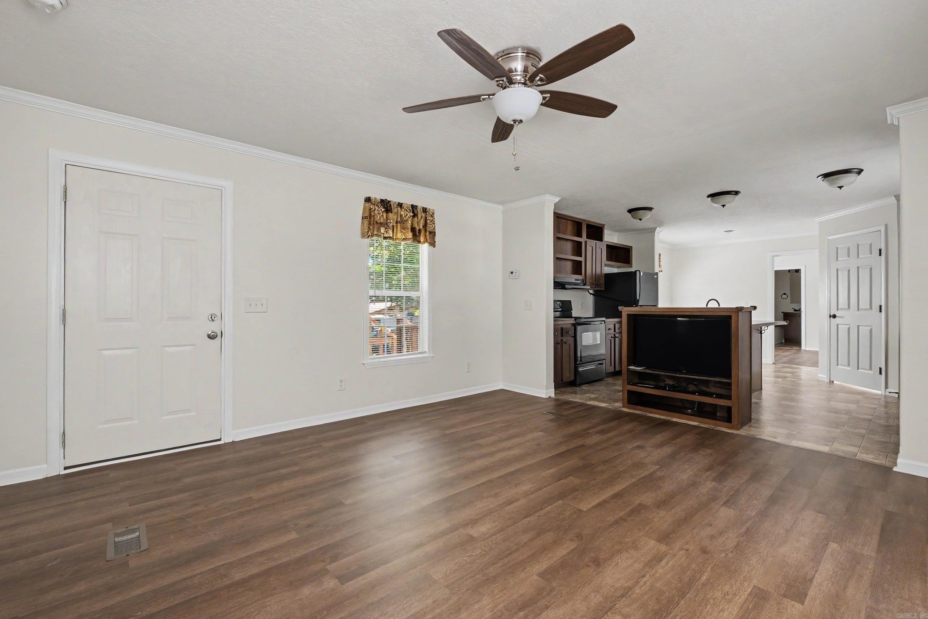 10305 Sunshine Garden Property Photo 8