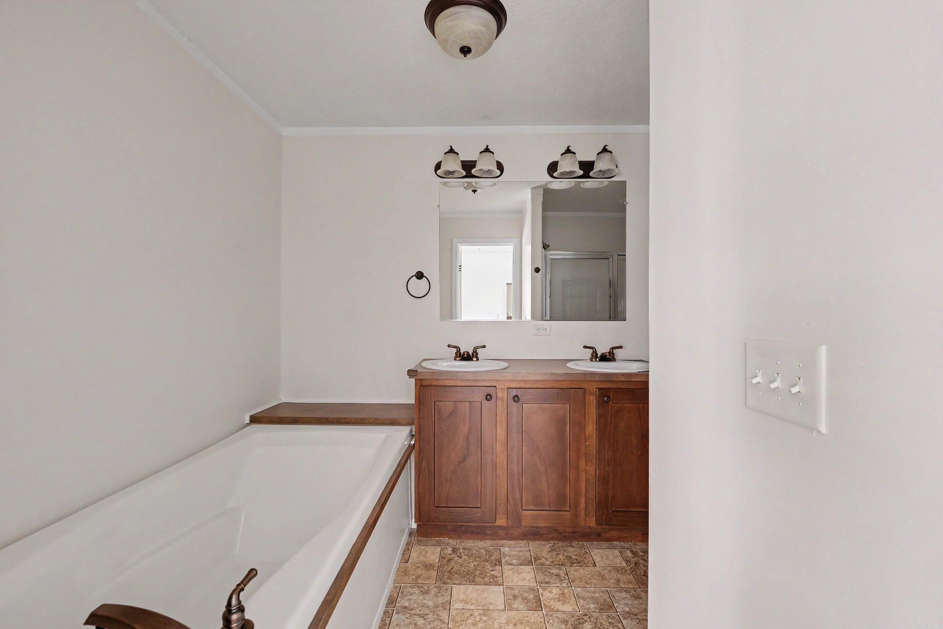 10305 Sunshine Garden Property Photo 16