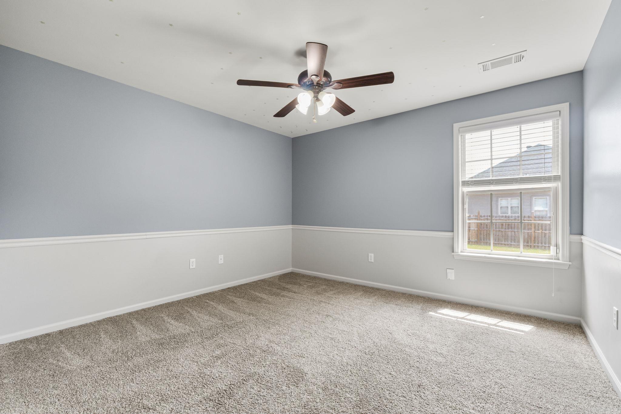 2902 Millbrook Drive Property Photo 26
