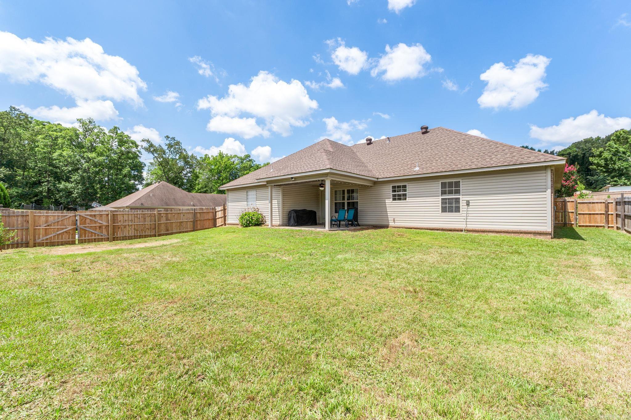 2902 Millbrook Drive Property Photo 37
