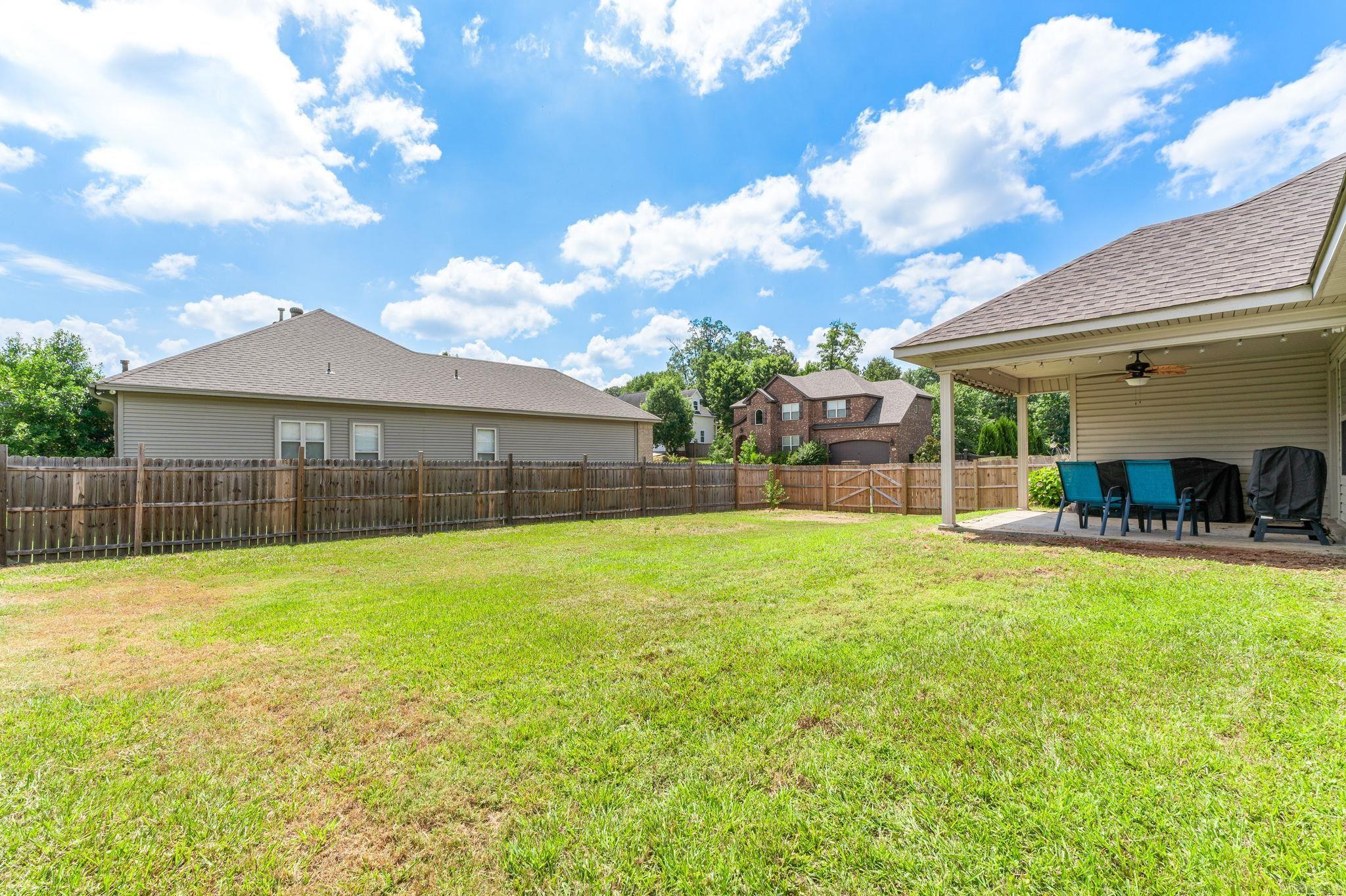 2902 Millbrook Drive Property Photo 38
