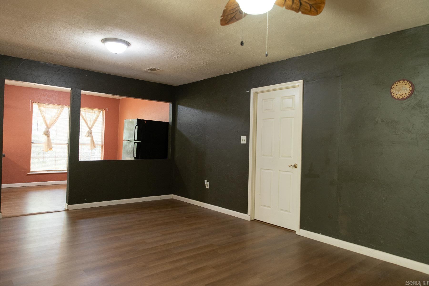 49 S Chinkapin Drive Property Photo 7
