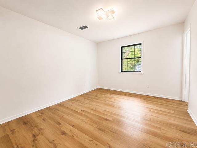 1107 Dogwood Drive Property Photo 9
