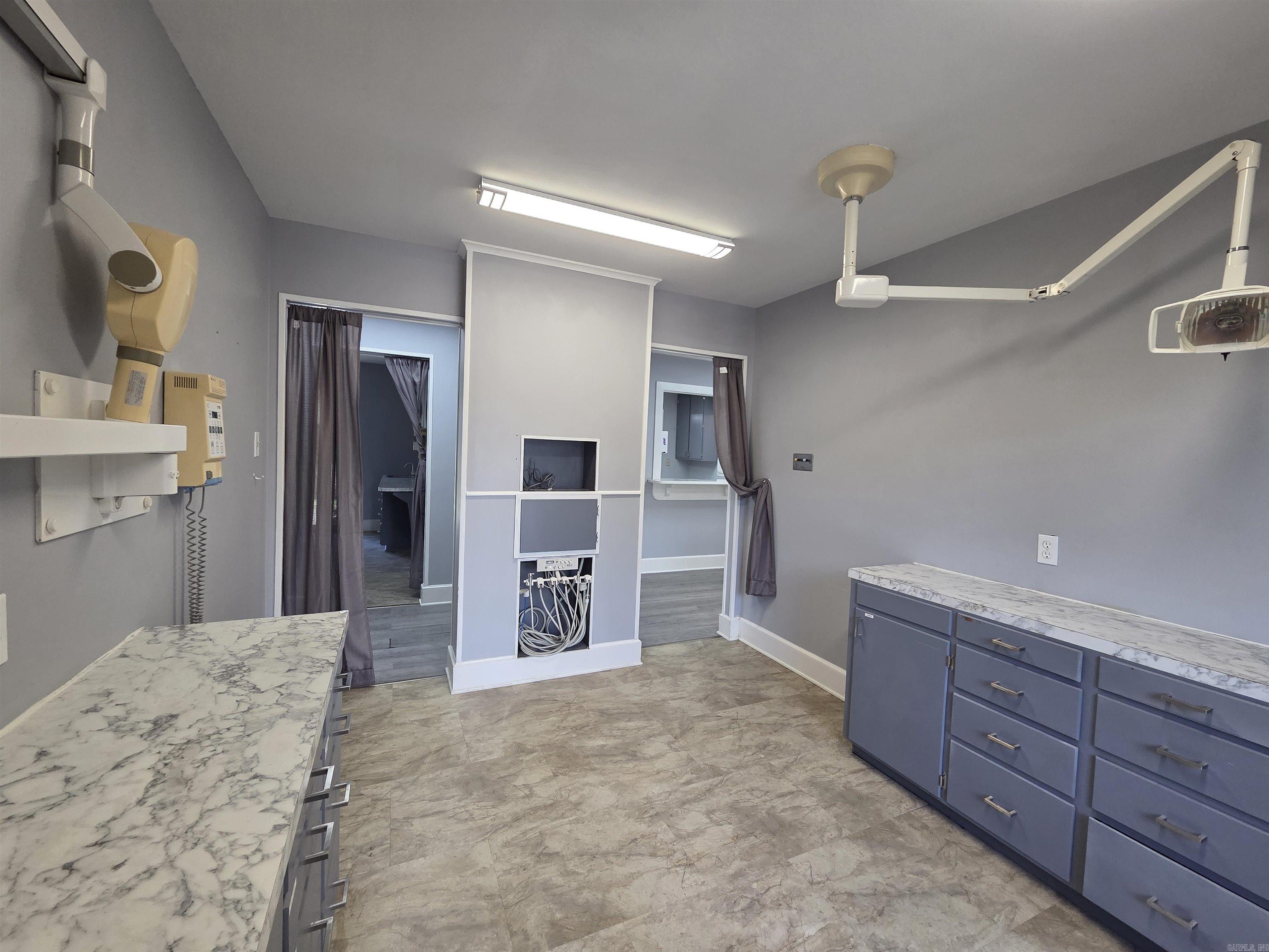 3006 E Kiehl Avenue Property Photo 10
