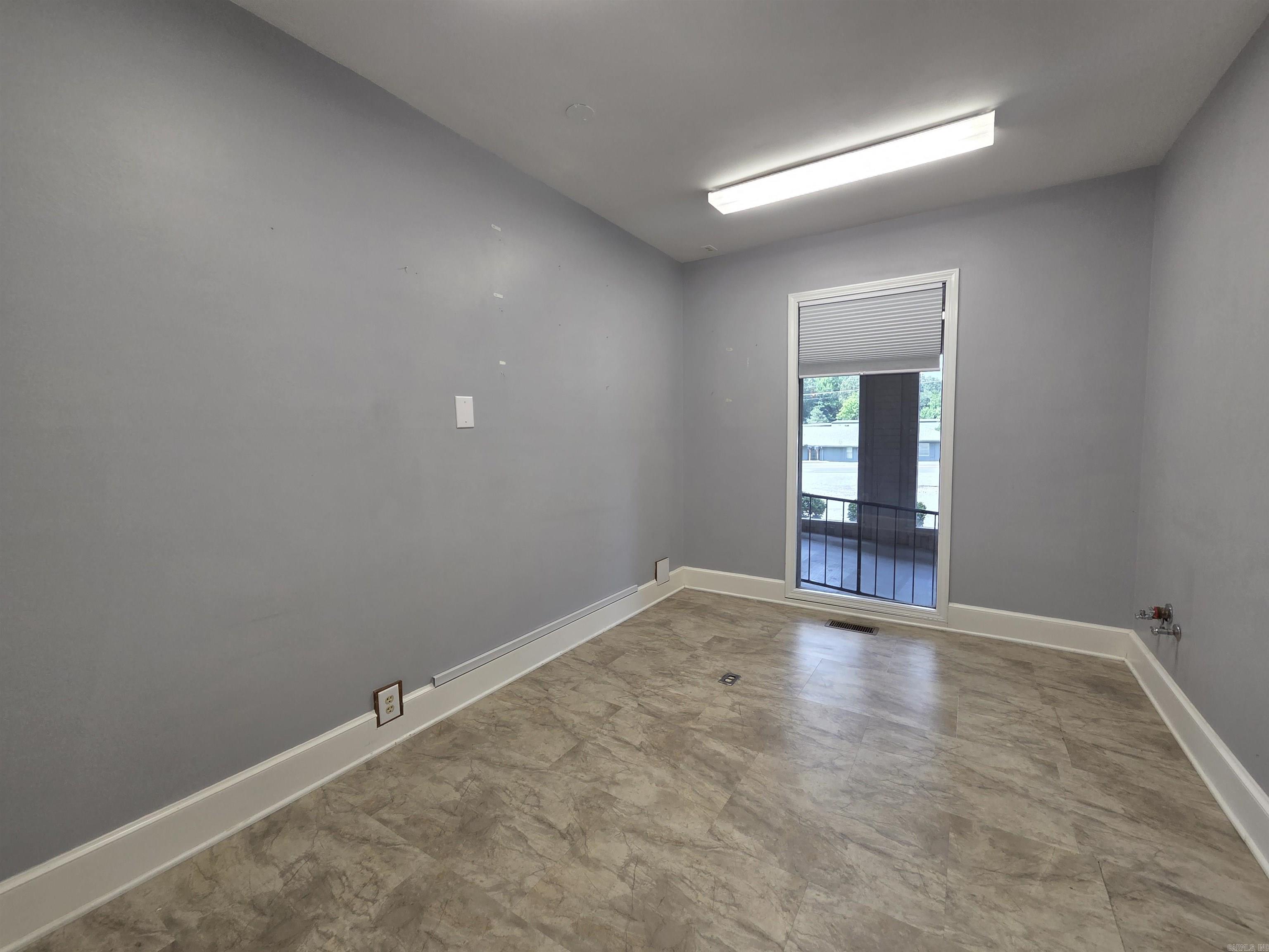 3006 E Kiehl Avenue Property Photo 18