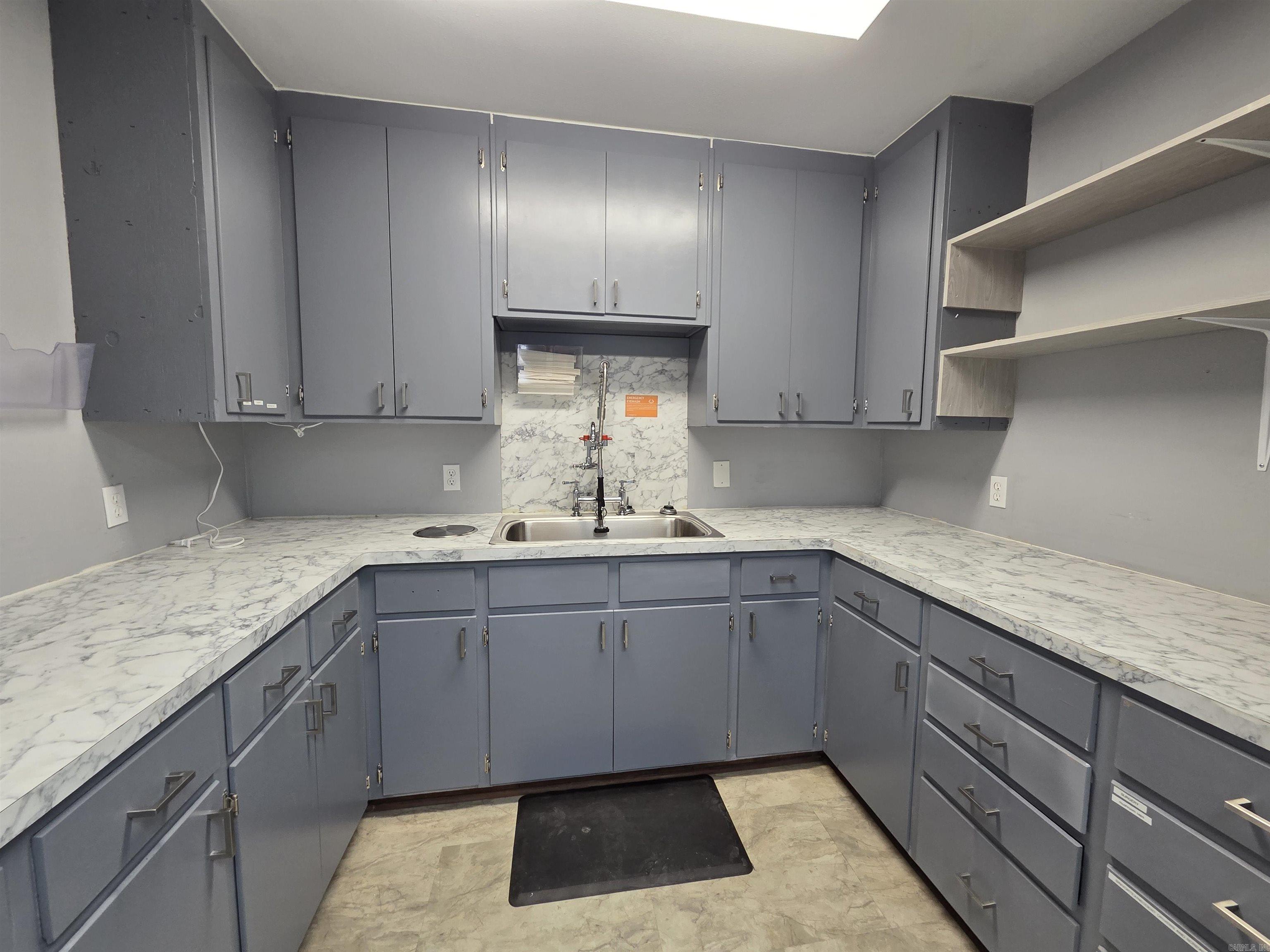 3006 E Kiehl Avenue Property Photo 19