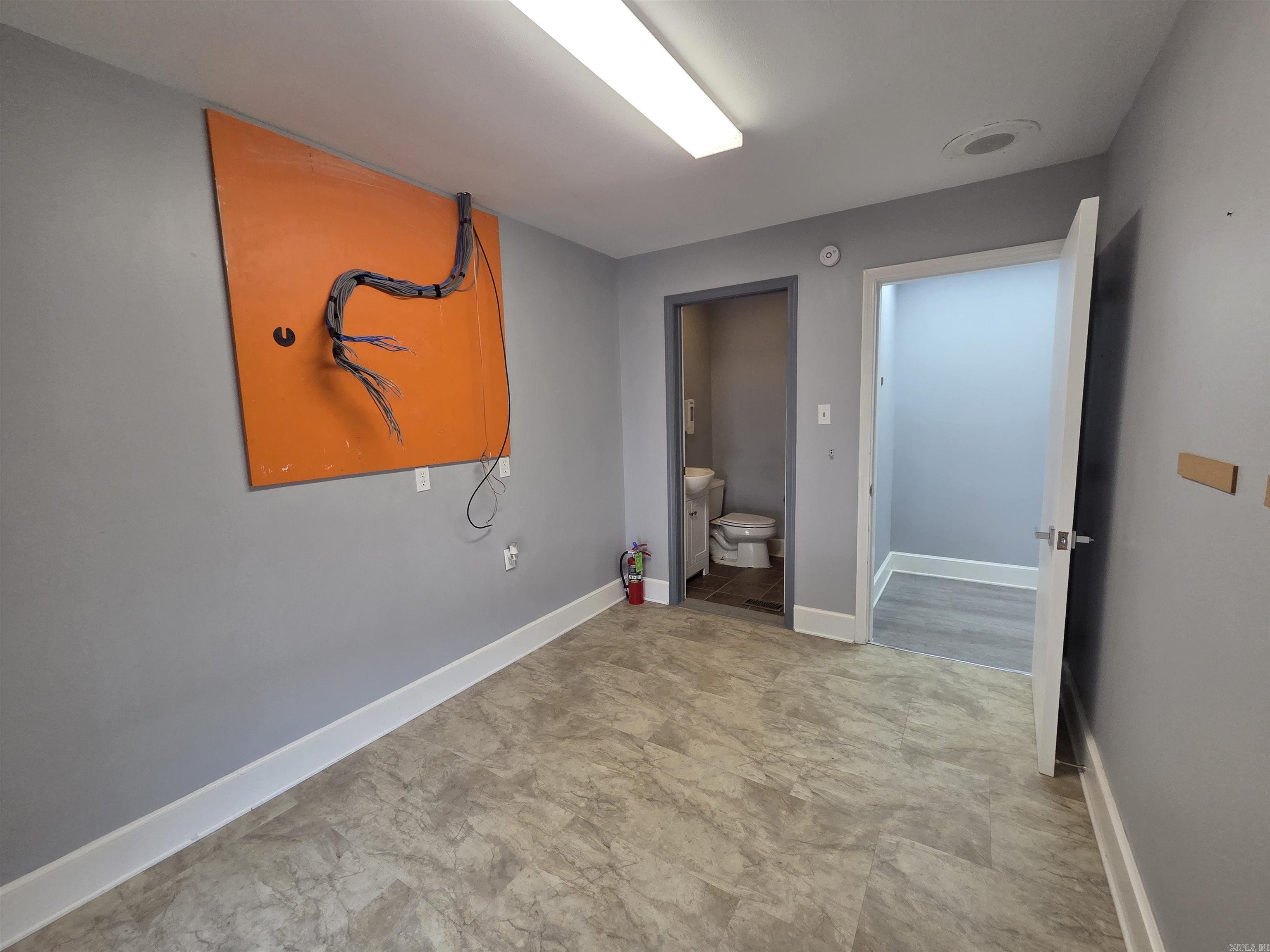 3006 E Kiehl Avenue Property Photo 26