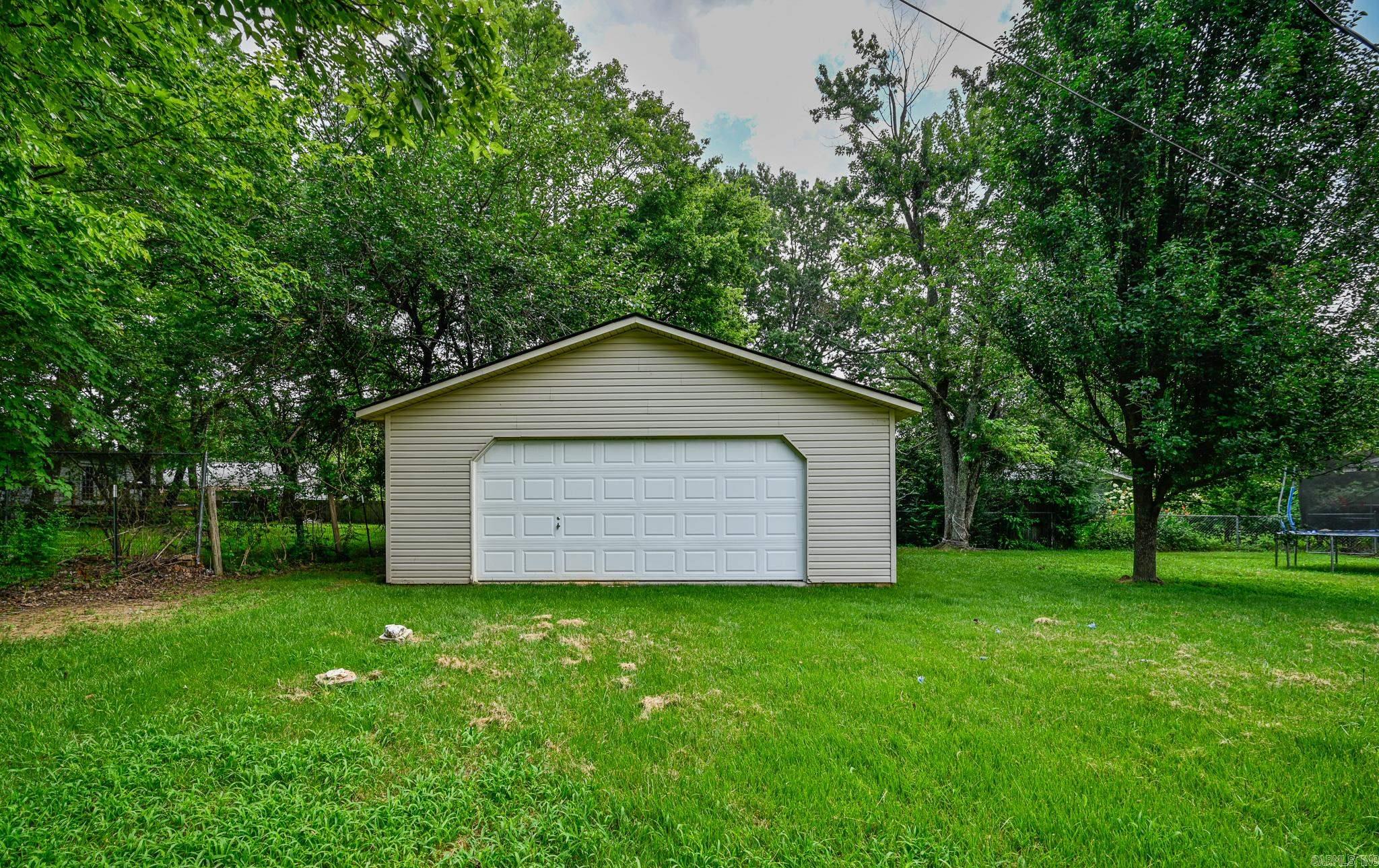 1807 Lena Property Photo 10