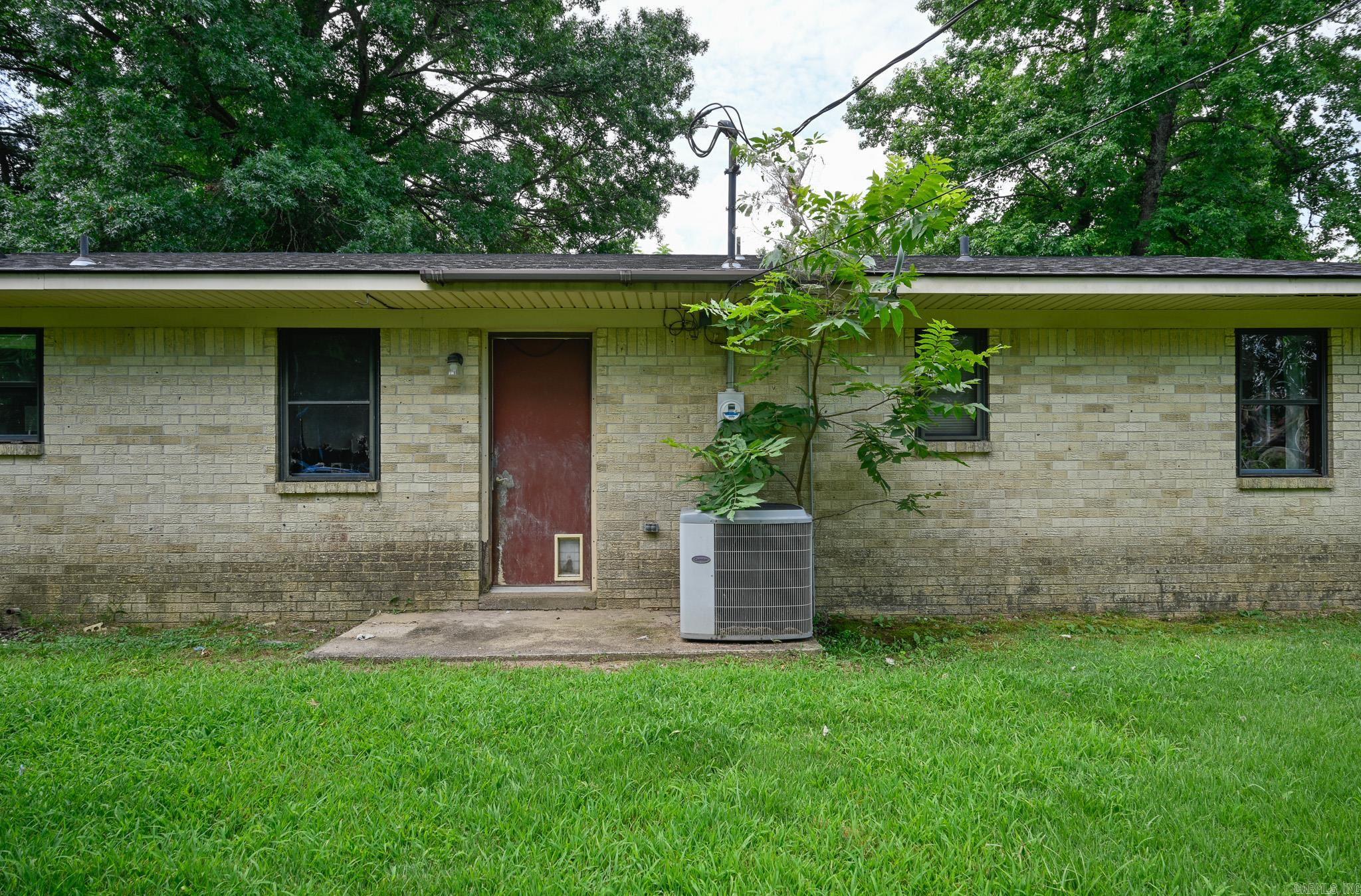 1807 Lena Property Photo 11