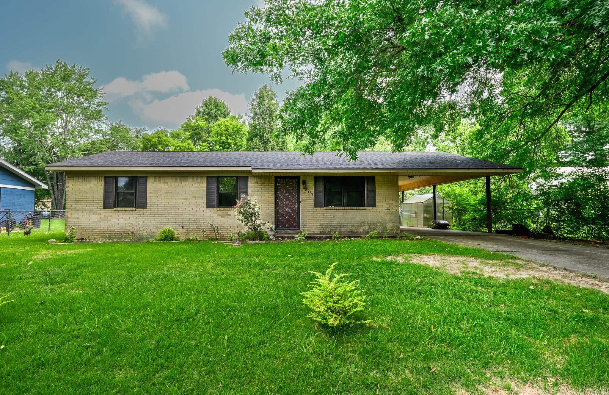 1807 Lena Property Photo 12