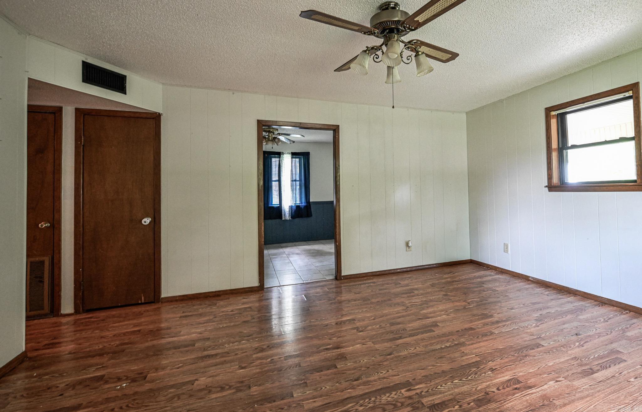 1807 Lena Property Photo 23