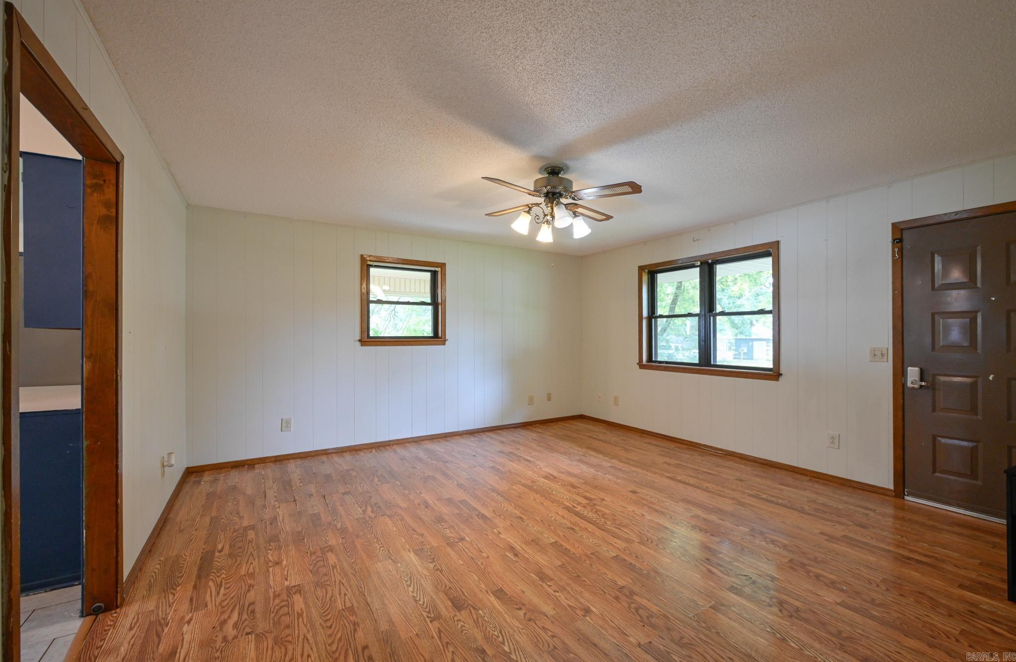 1807 Lena Property Photo 28