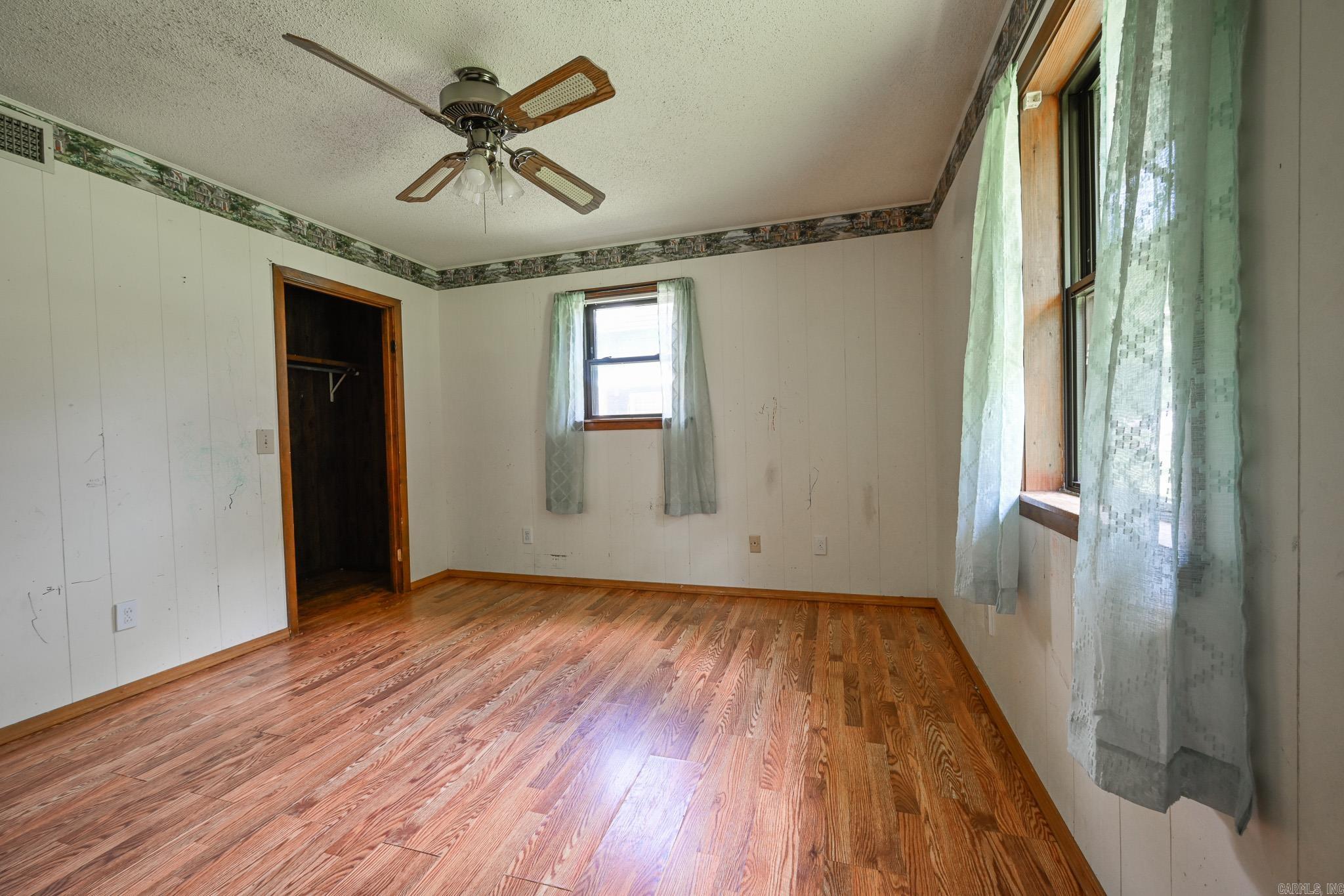 1807 Lena Property Photo 38