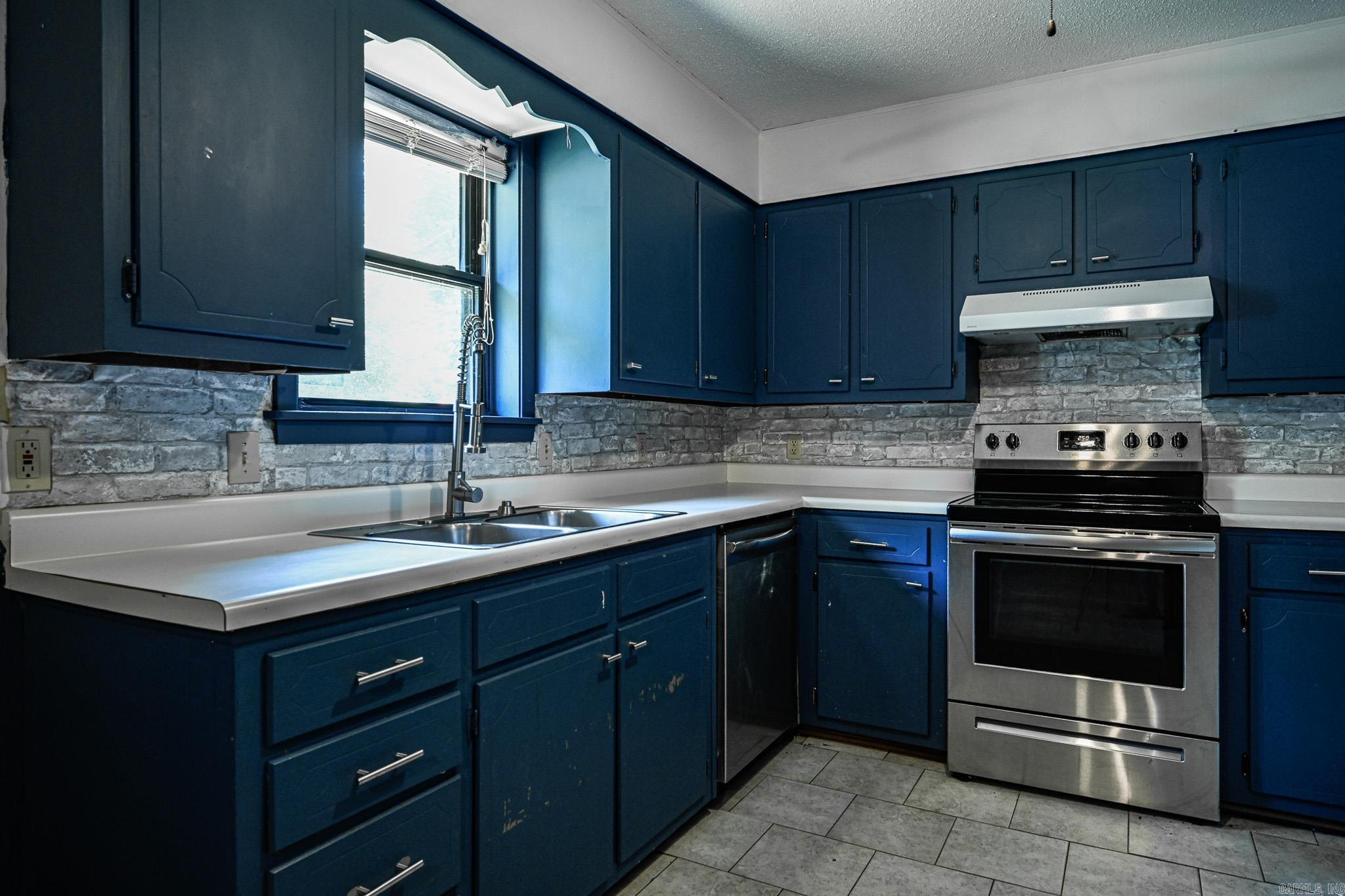 1807 Lena Property Photo 39