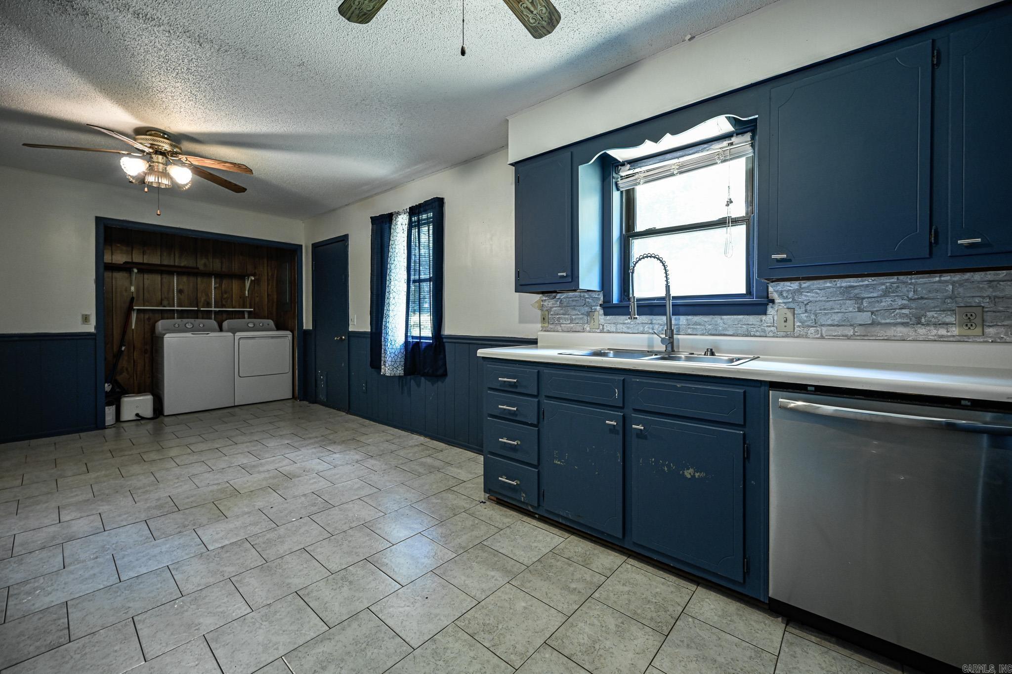 1807 Lena Property Photo 41