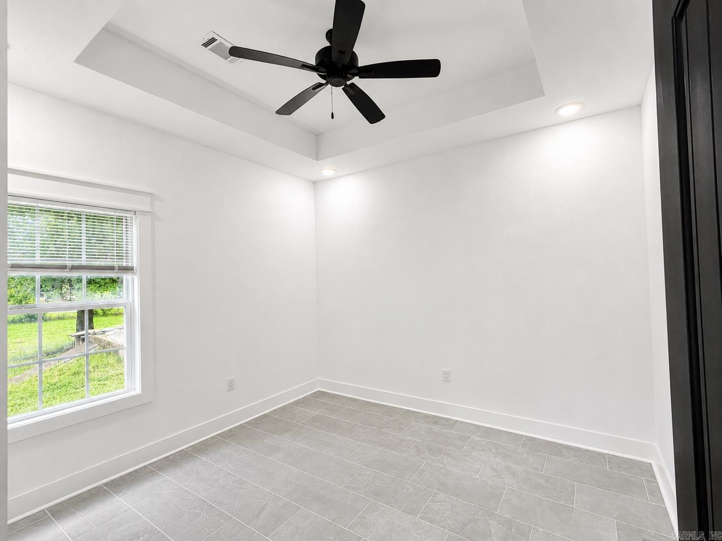 1607 Daybreak Drive Property Photo 12