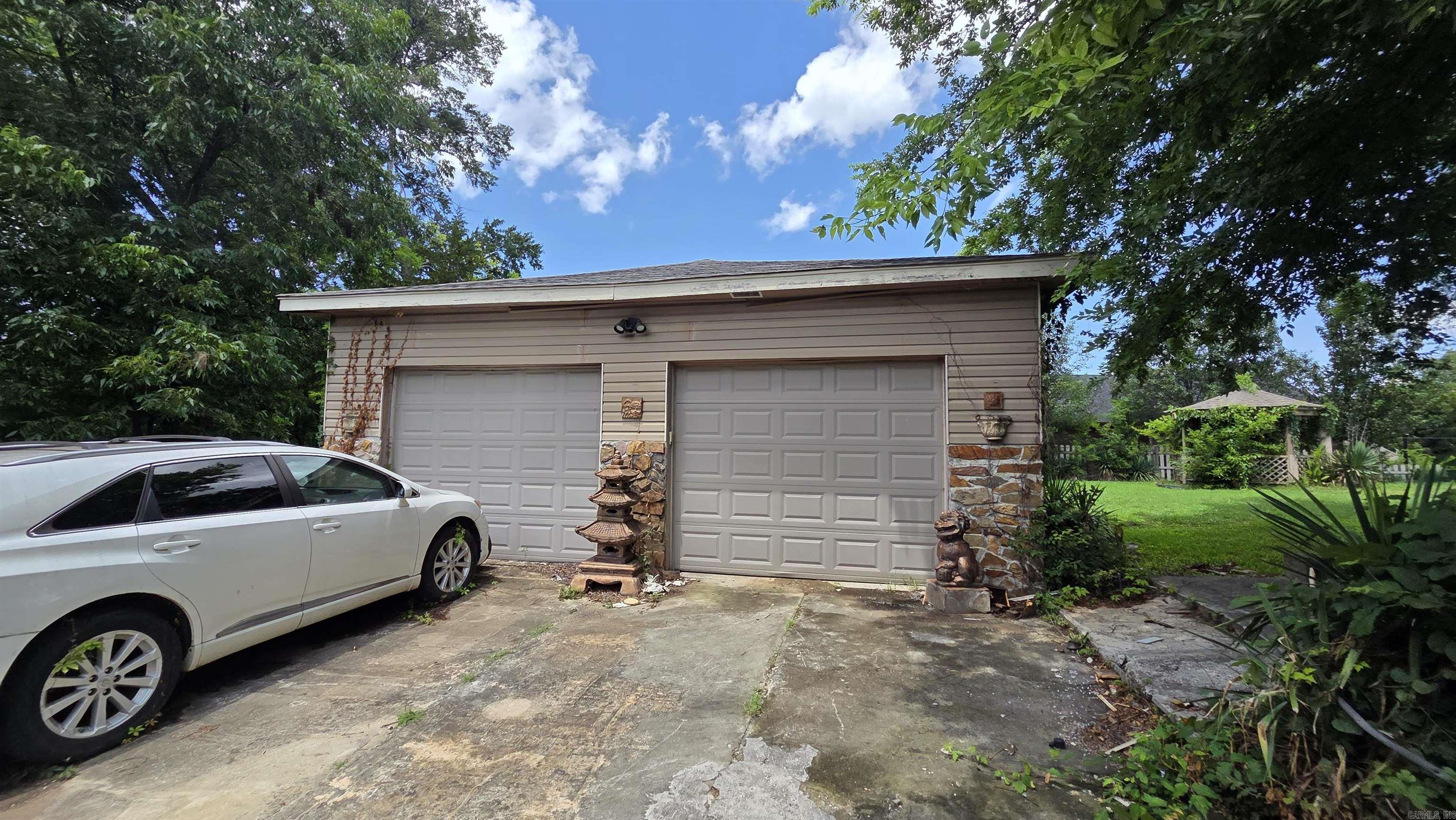 1424 Booker Street Property Photo 6